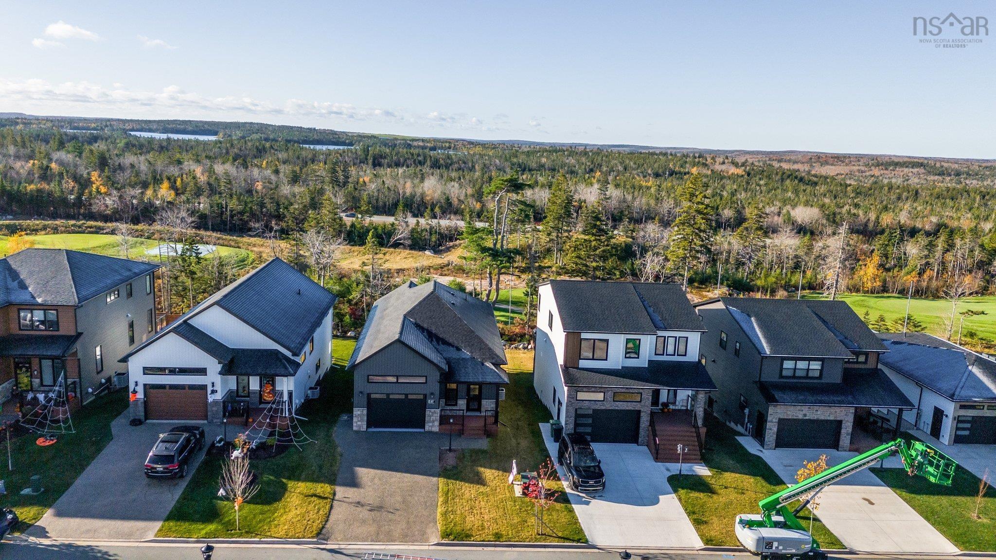 $879,900.00: 6-140 149 Tuscany Run, Timberlea