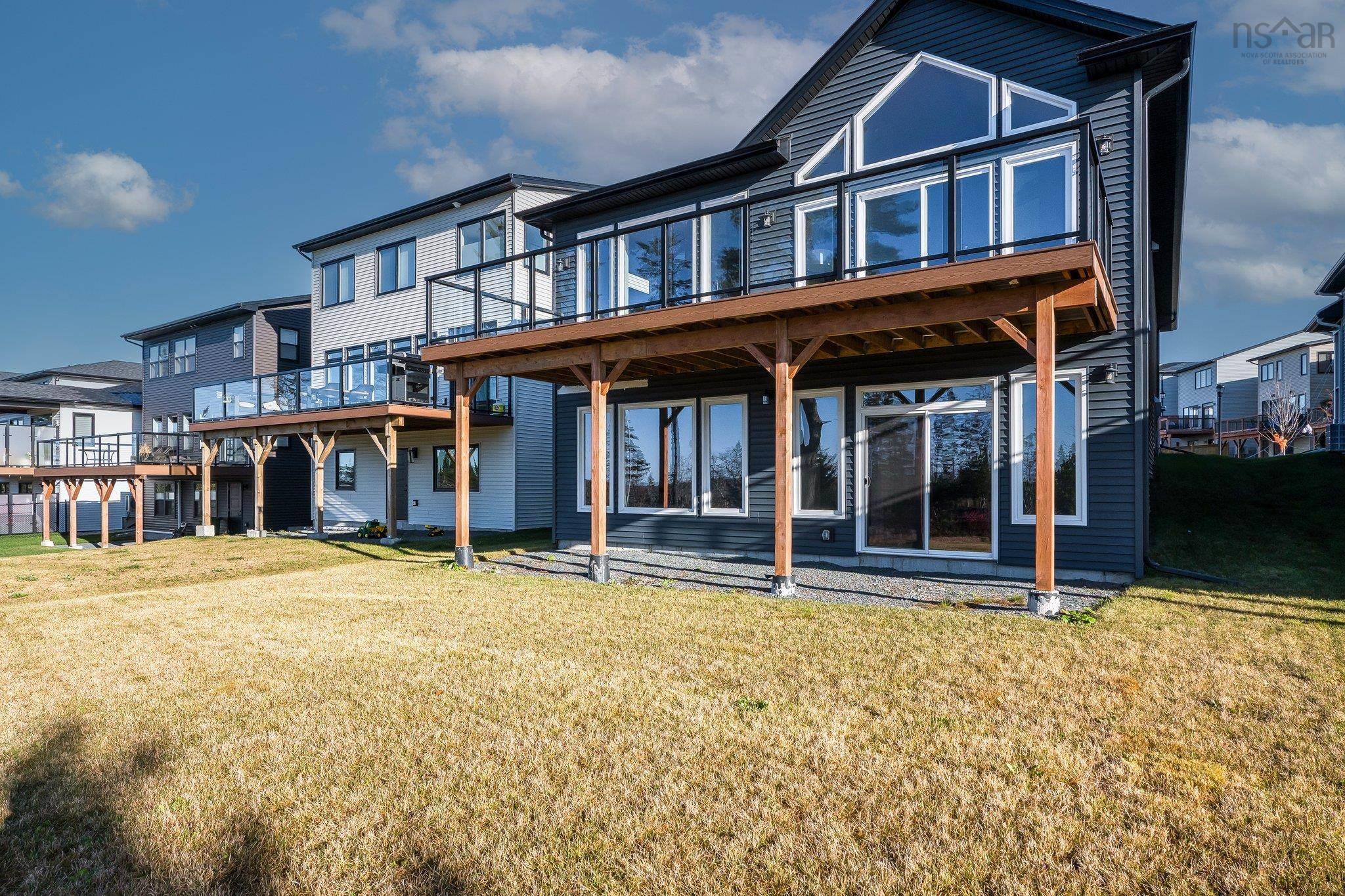 $879,900.00: 6-140 149 Tuscany Run, Timberlea