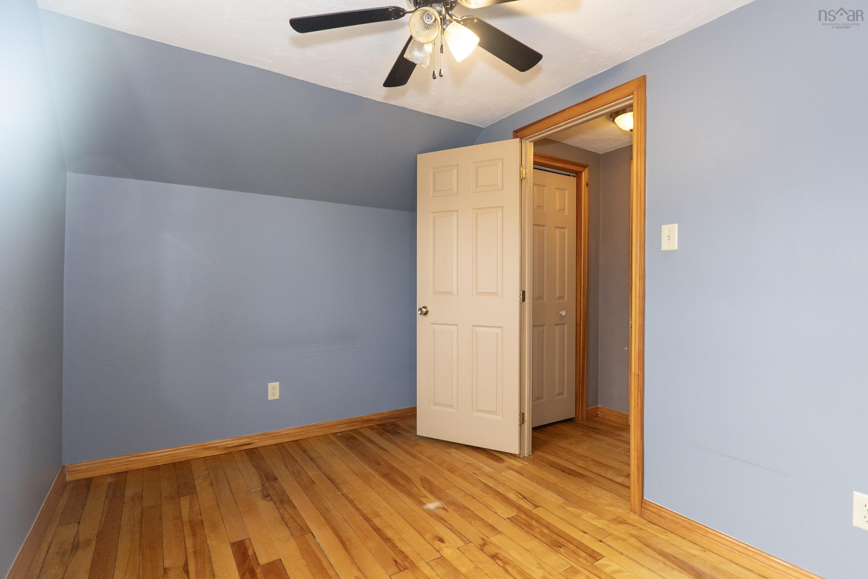 $229,900.00: 17 East Pleasant Street, Amherst