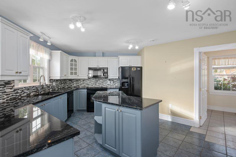 $1,895,000.00: 18 Keefe Drive, Halifax