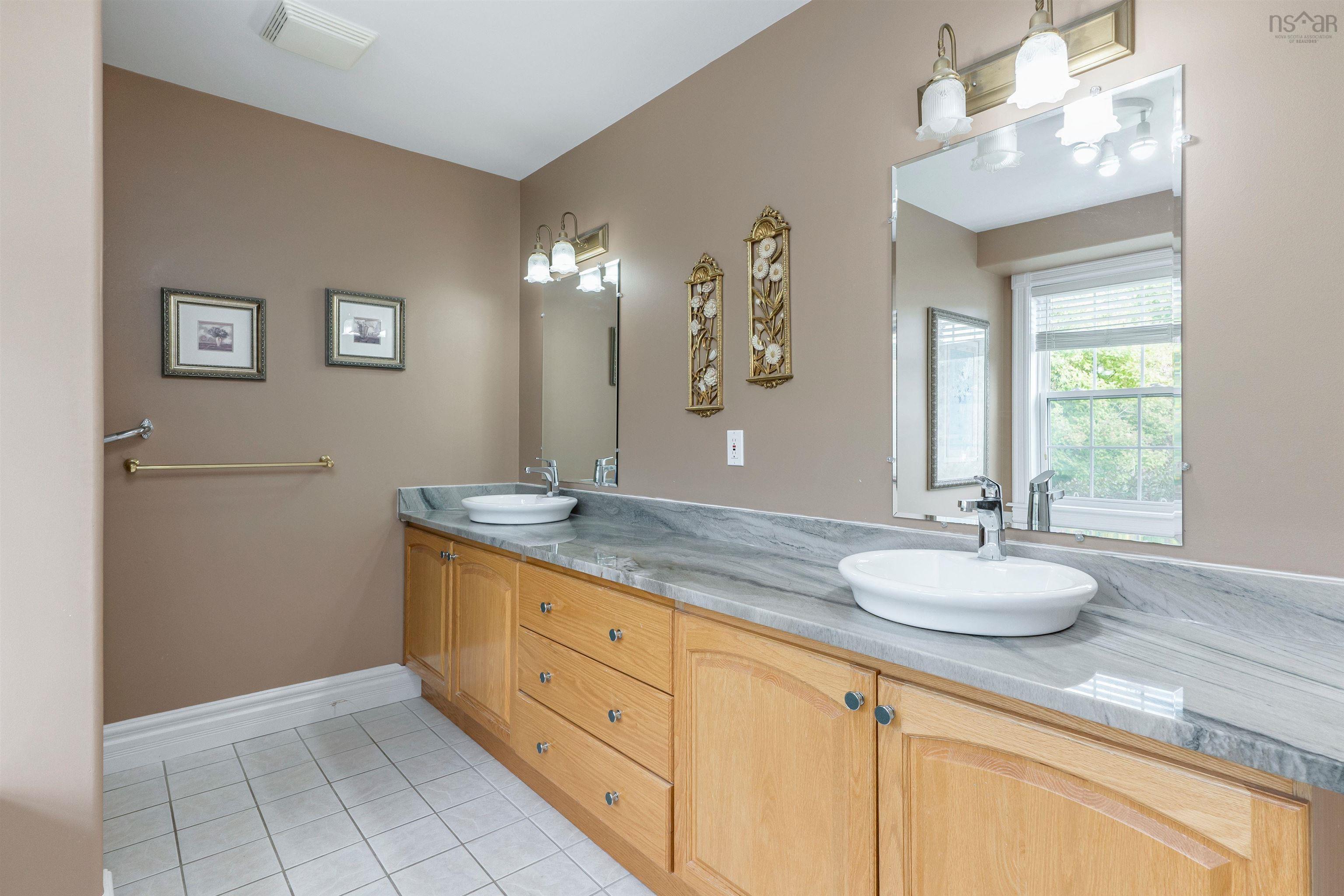 $1,895,000.00: 18 Keefe Drive, Halifax