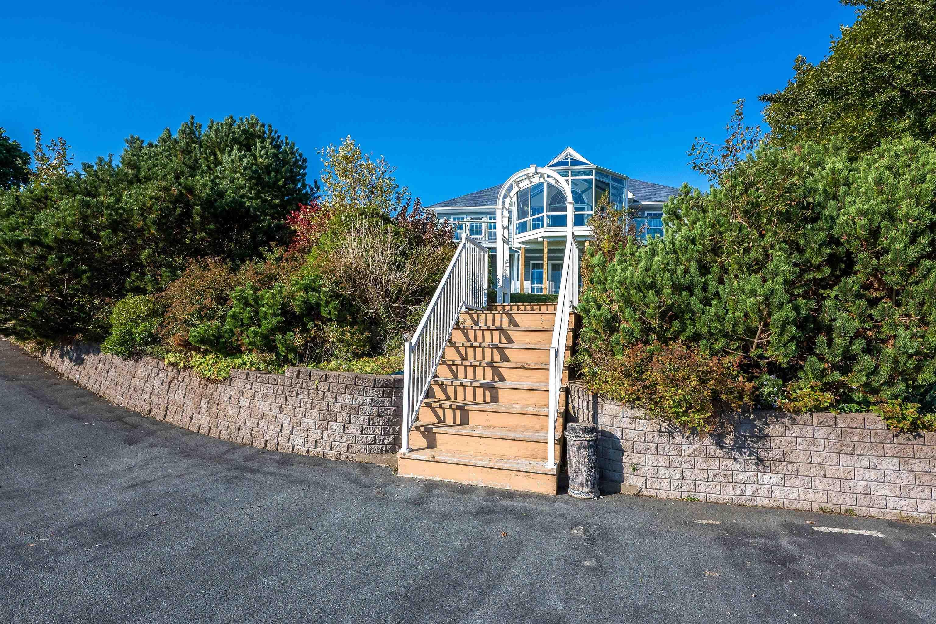 $1,895,000.00: 18 Keefe Drive, Halifax