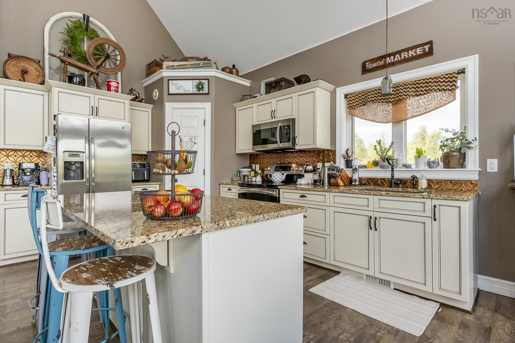 $549,900.00: 354 Union 2 Road, Greenfield