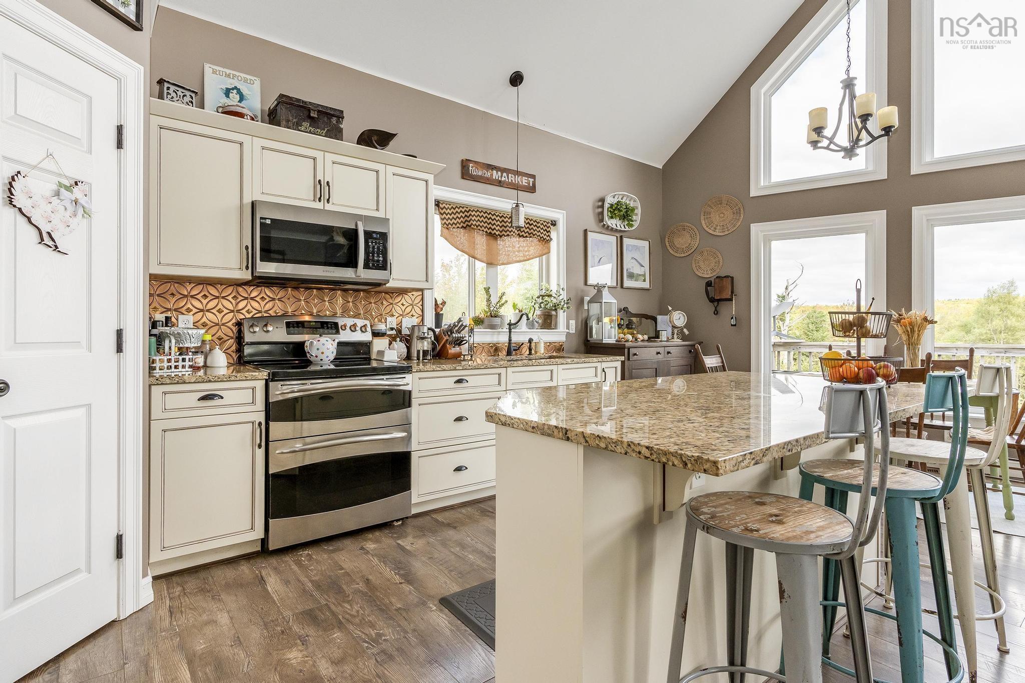 $549,900.00: 354 Union 2 Road, Greenfield