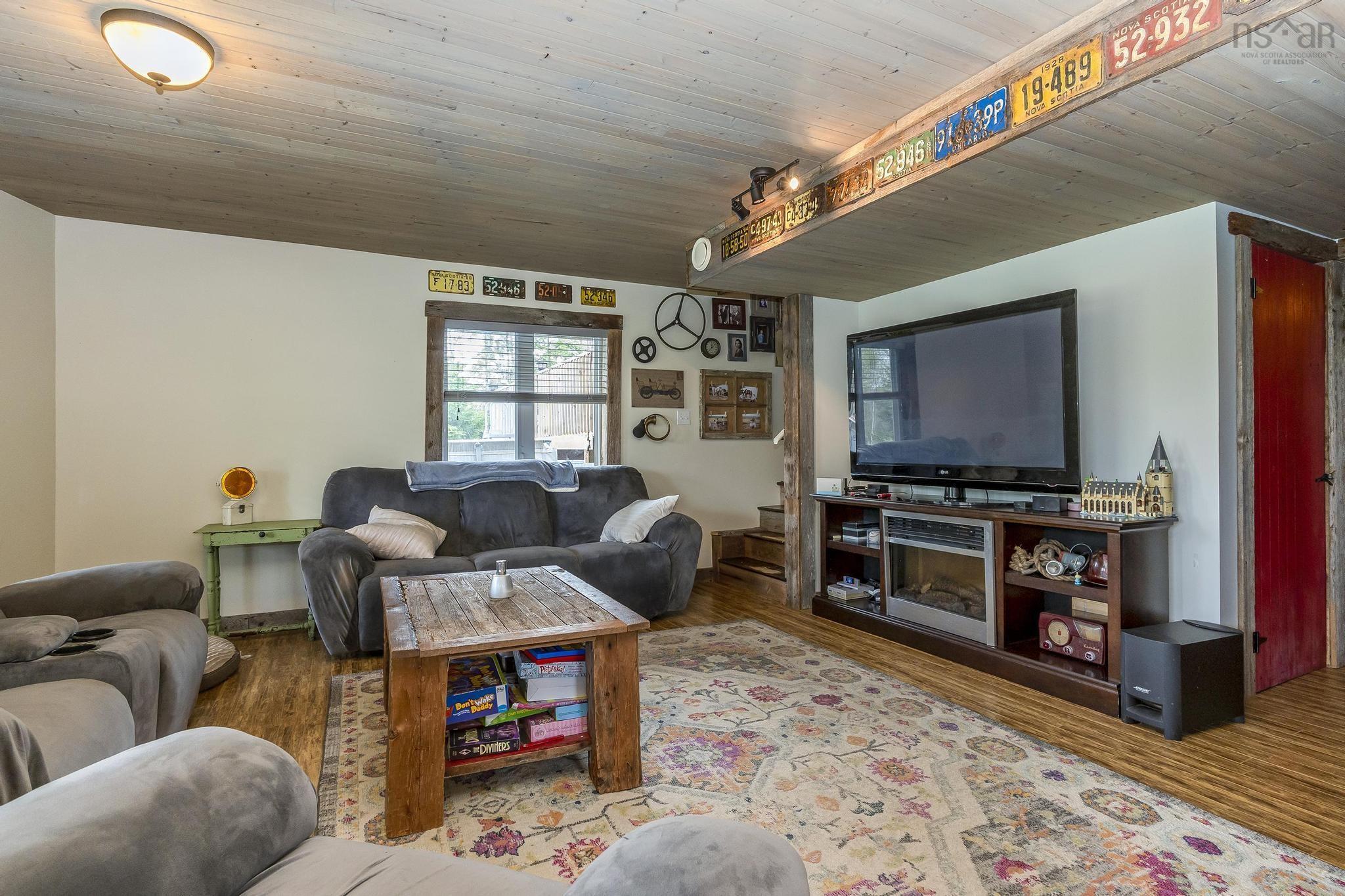 $549,900.00: 354 Union 2 Road, Greenfield