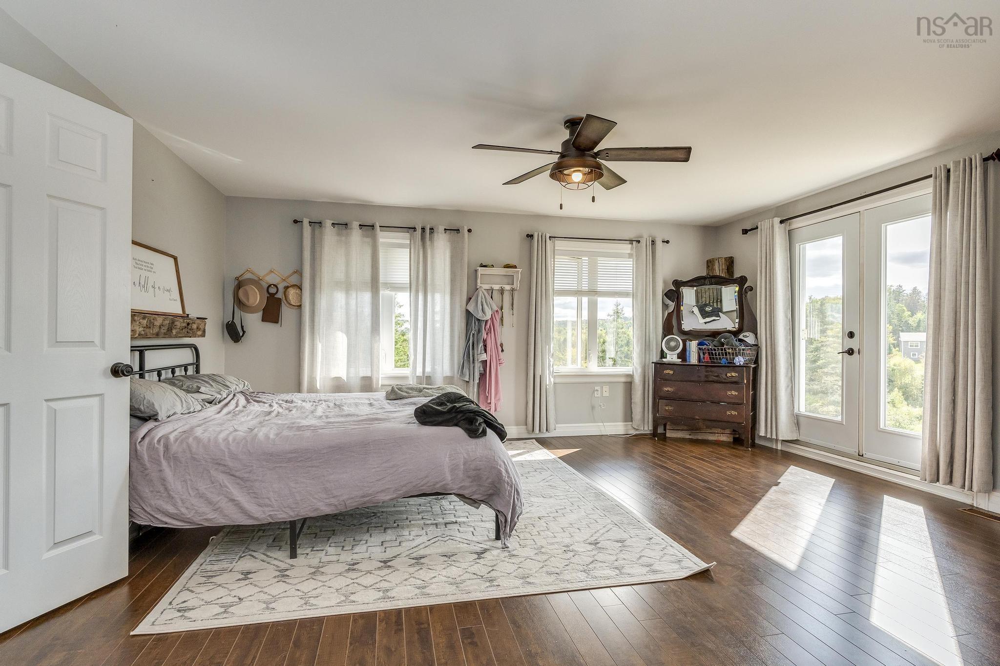 $549,900.00: 354 Union 2 Road, Greenfield