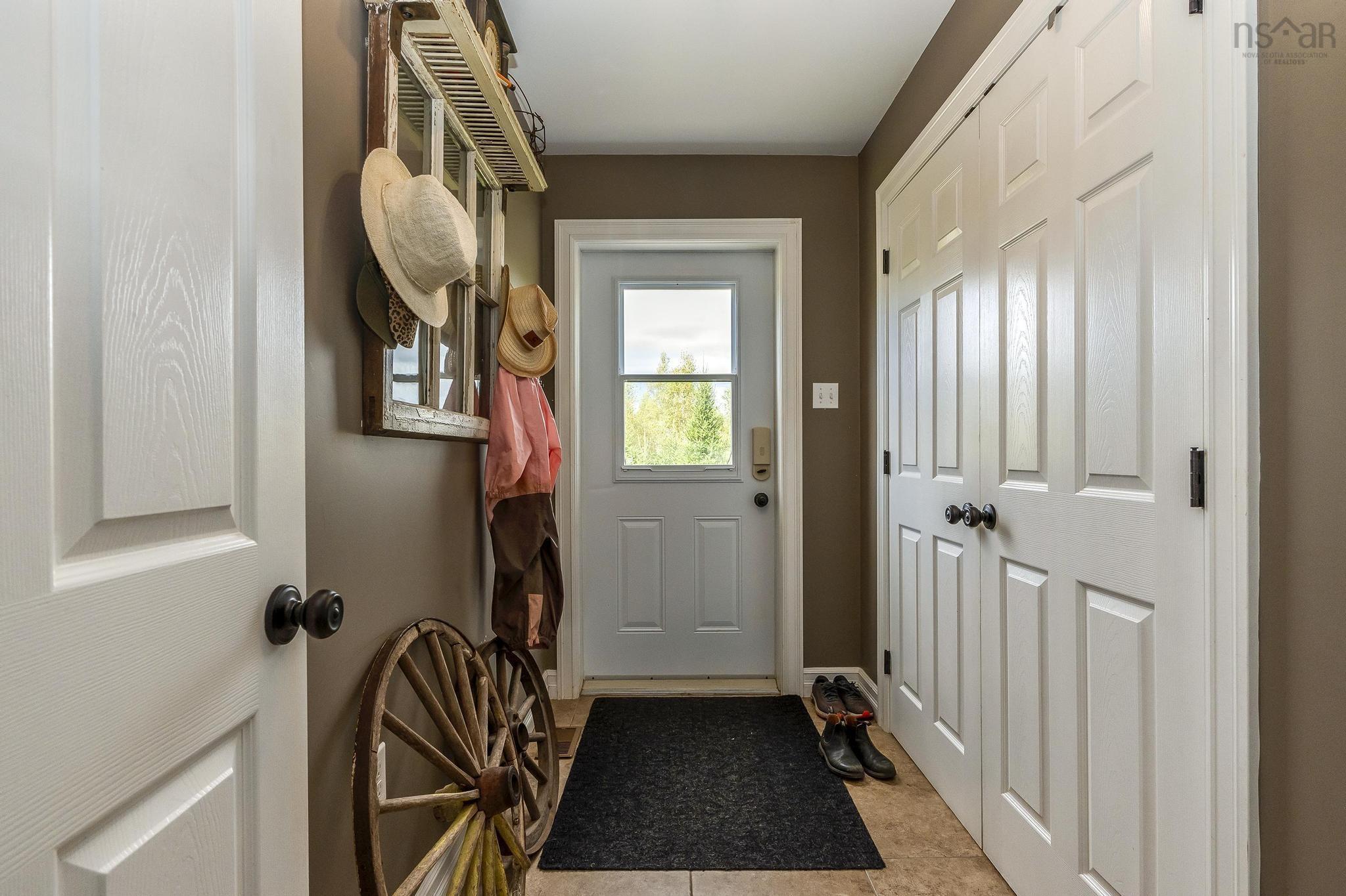 $549,900.00: 354 Union 2 Road, Greenfield