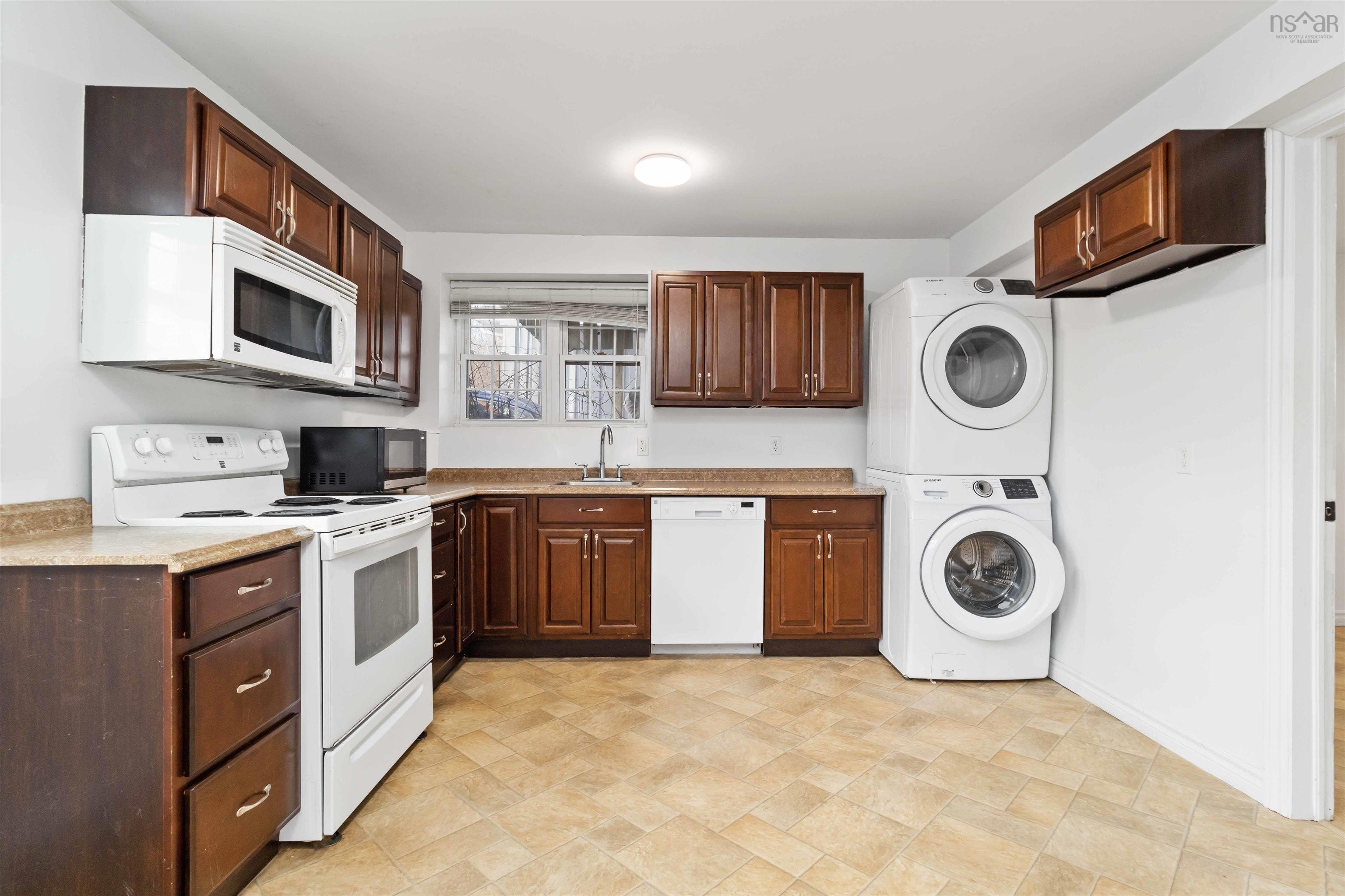 $599,900.00: 118/120 Tartan Avenue, Spryfield