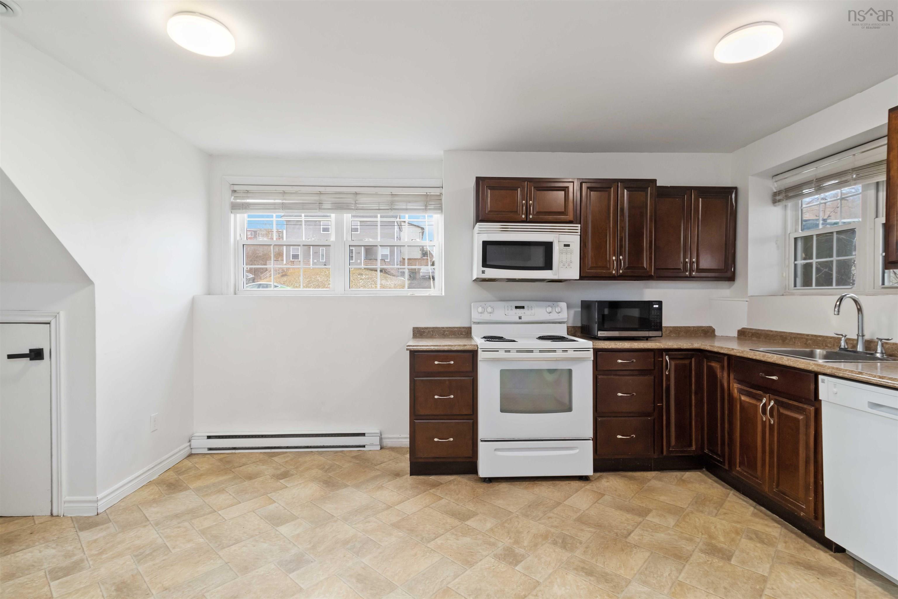 $599,900.00: 118/120 Tartan Avenue, Spryfield