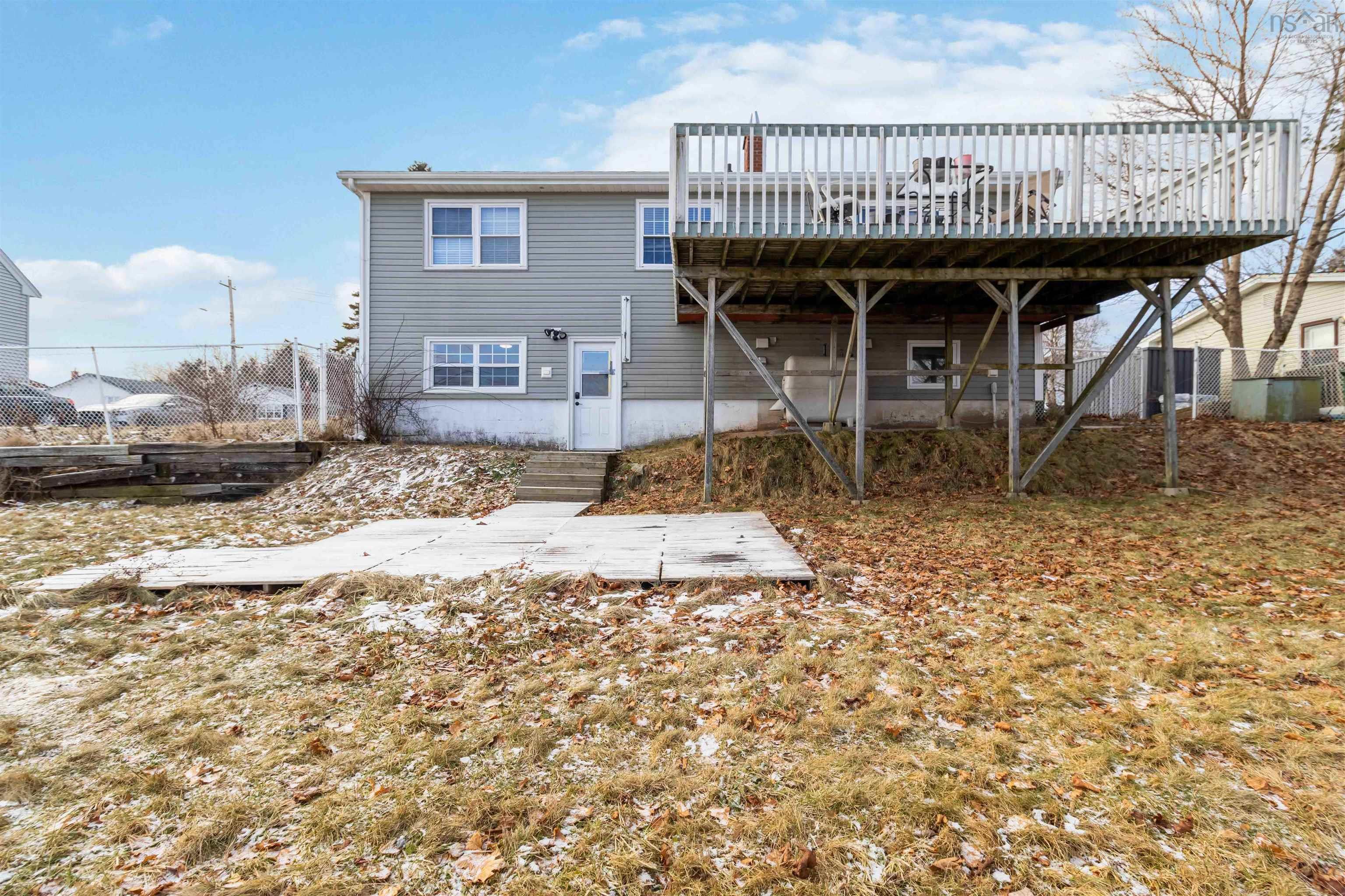 $599,900.00: 118/120 Tartan Avenue, Spryfield
