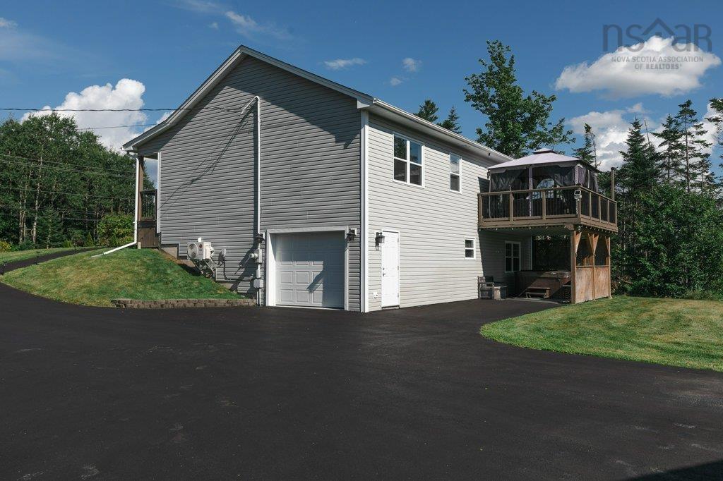 $699,900.00: 3226 Sackville Drive, Upper Sackville