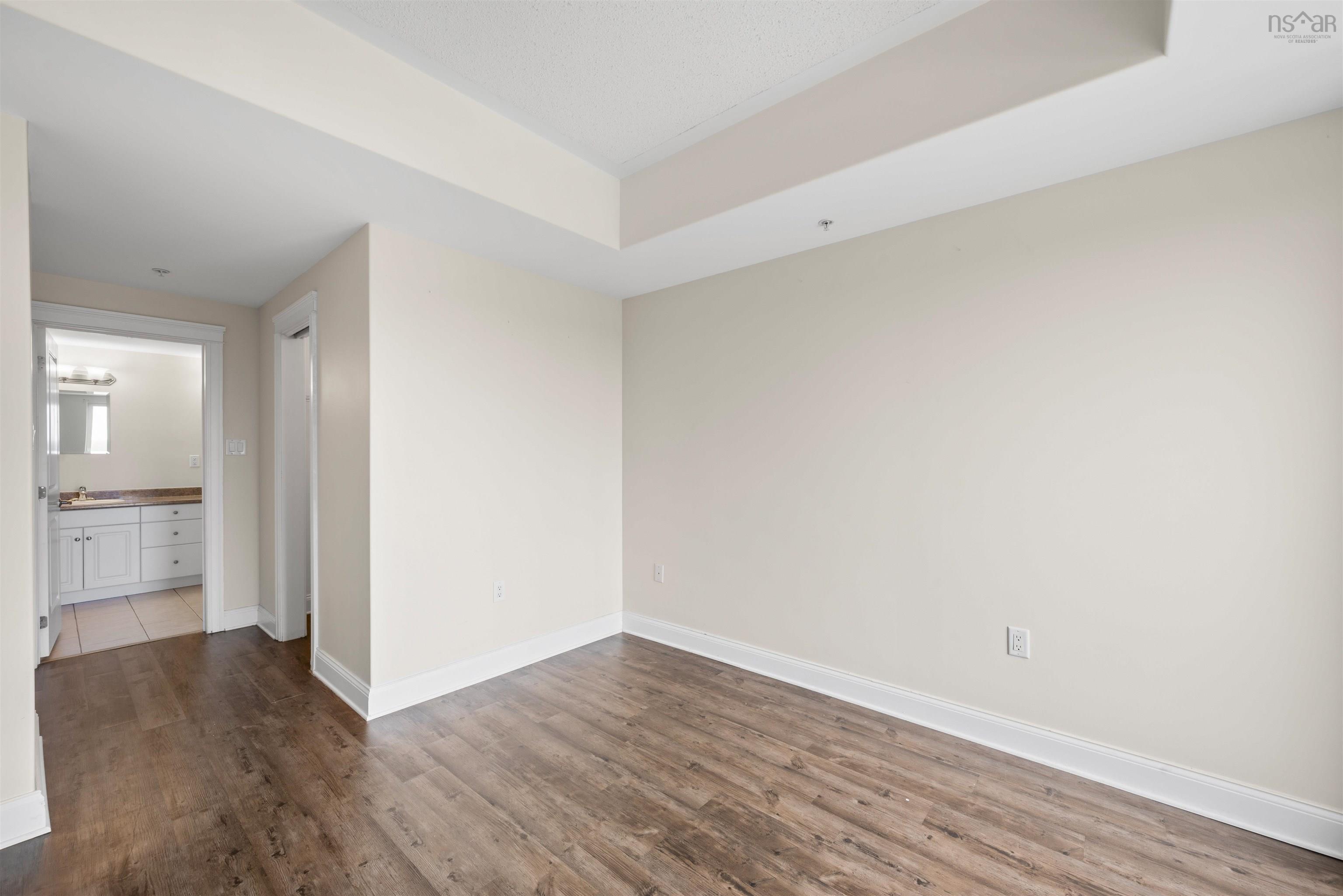 $469,900.00: 609 60 Walter Havill Drive, Halifax