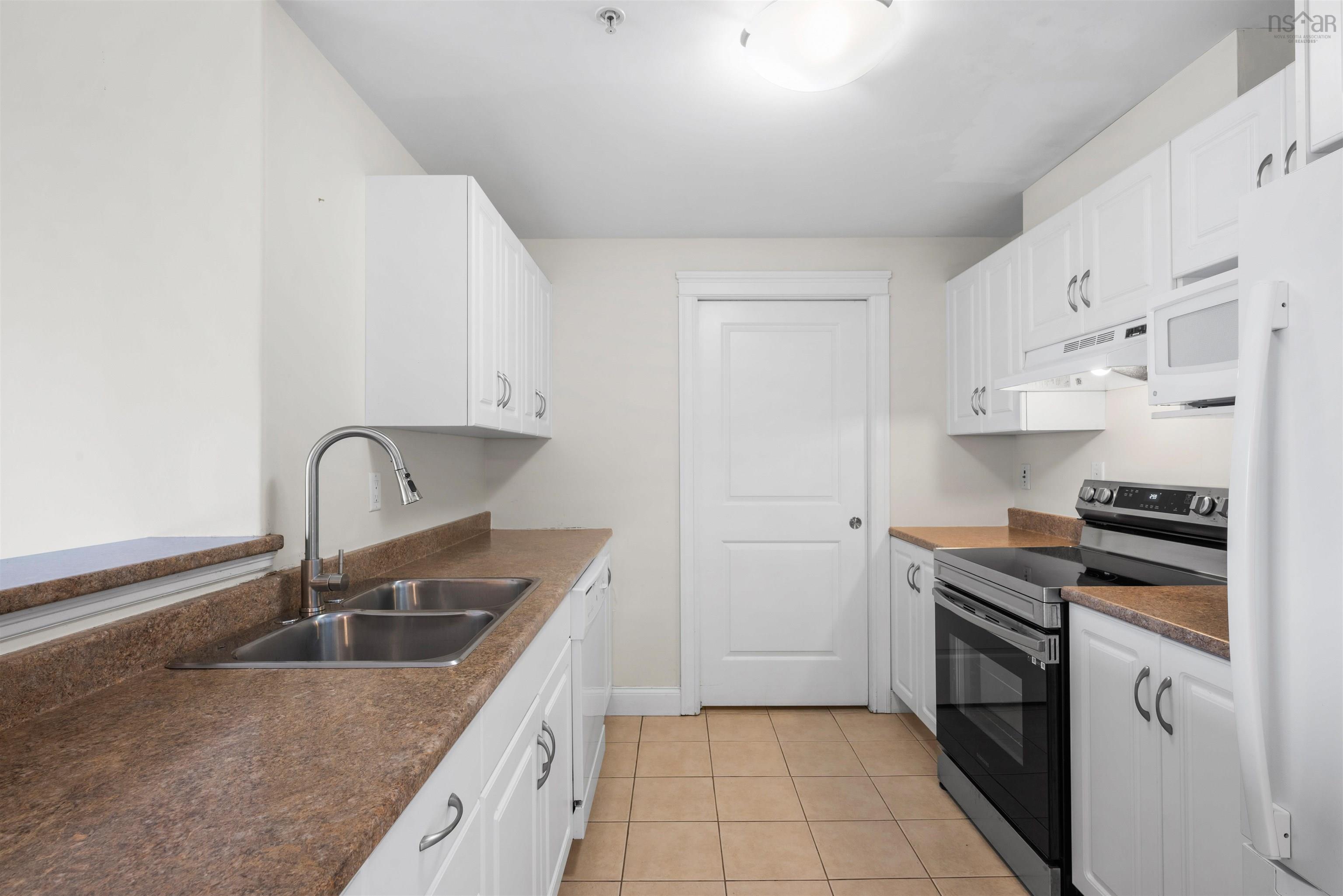 $469,900.00: 609 60 Walter Havill Drive, Halifax