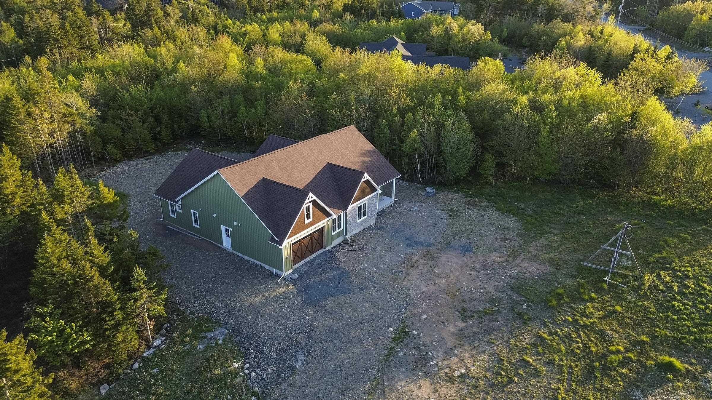 $899,900.00: 84 Sugarwood Court, Porters Lake