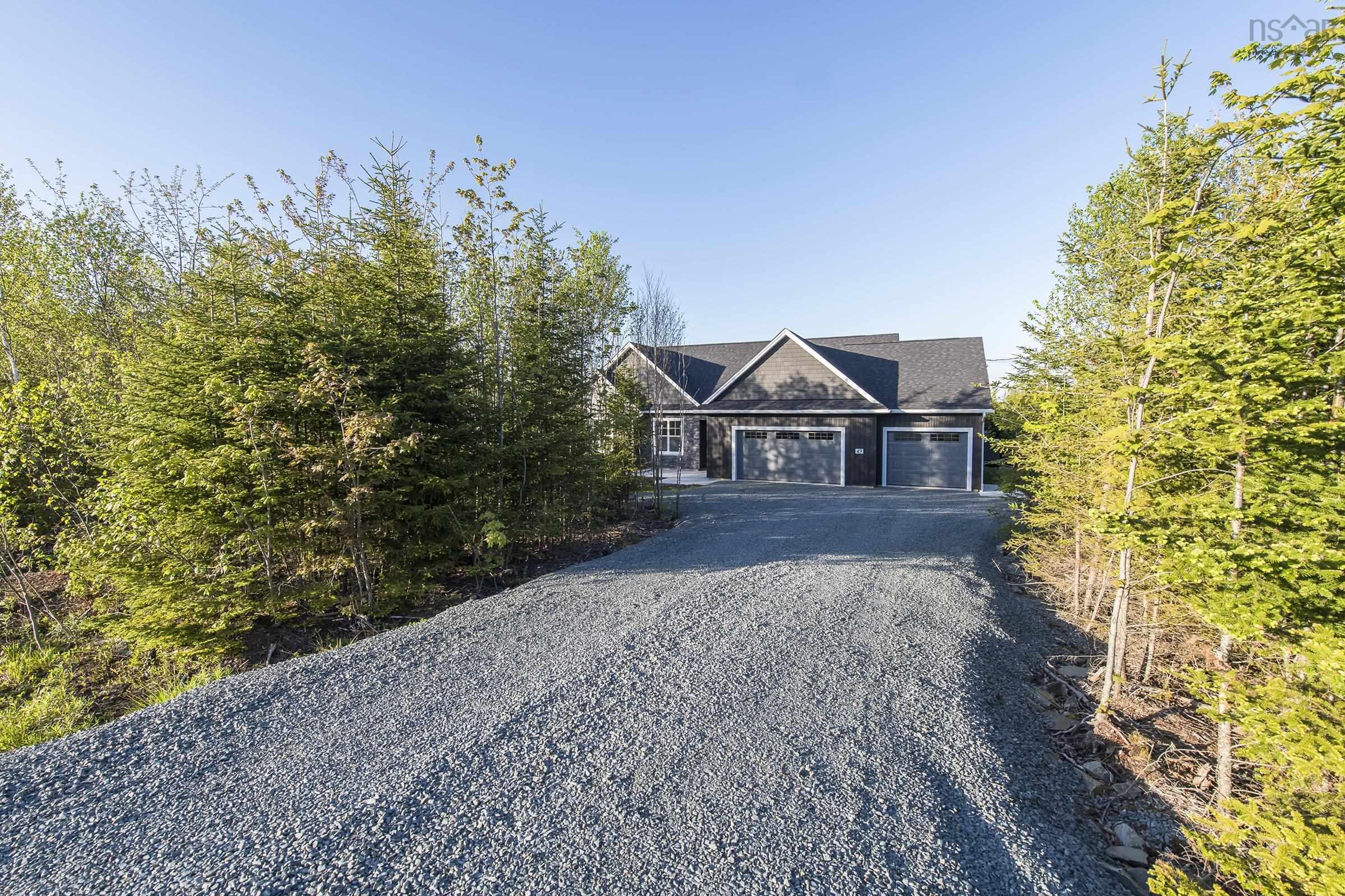 $829,900.00: 49 Dewberry Drive, Porters Lake