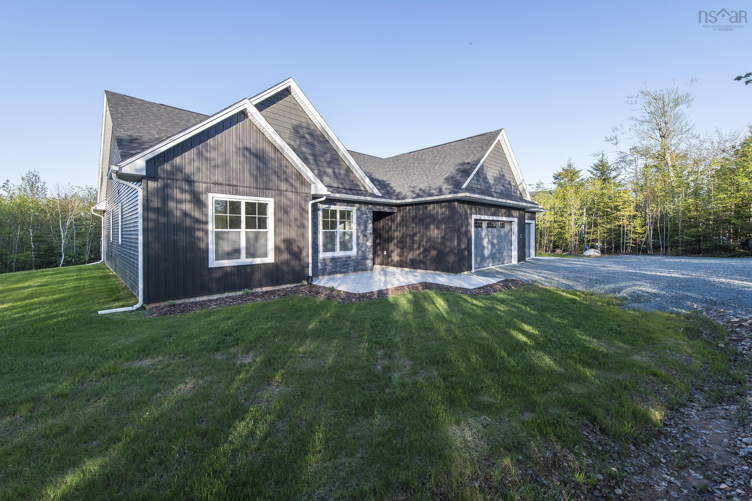 $829,900.00: 49 Dewberry Drive, Porters Lake