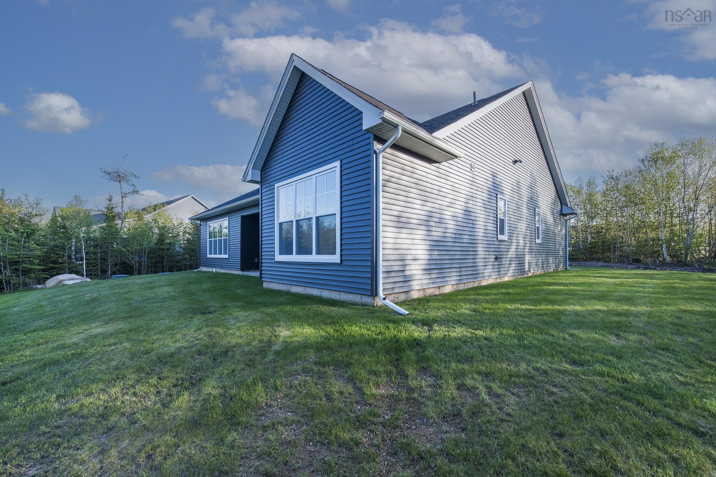 $829,900.00: 49 Dewberry Drive, Porters Lake