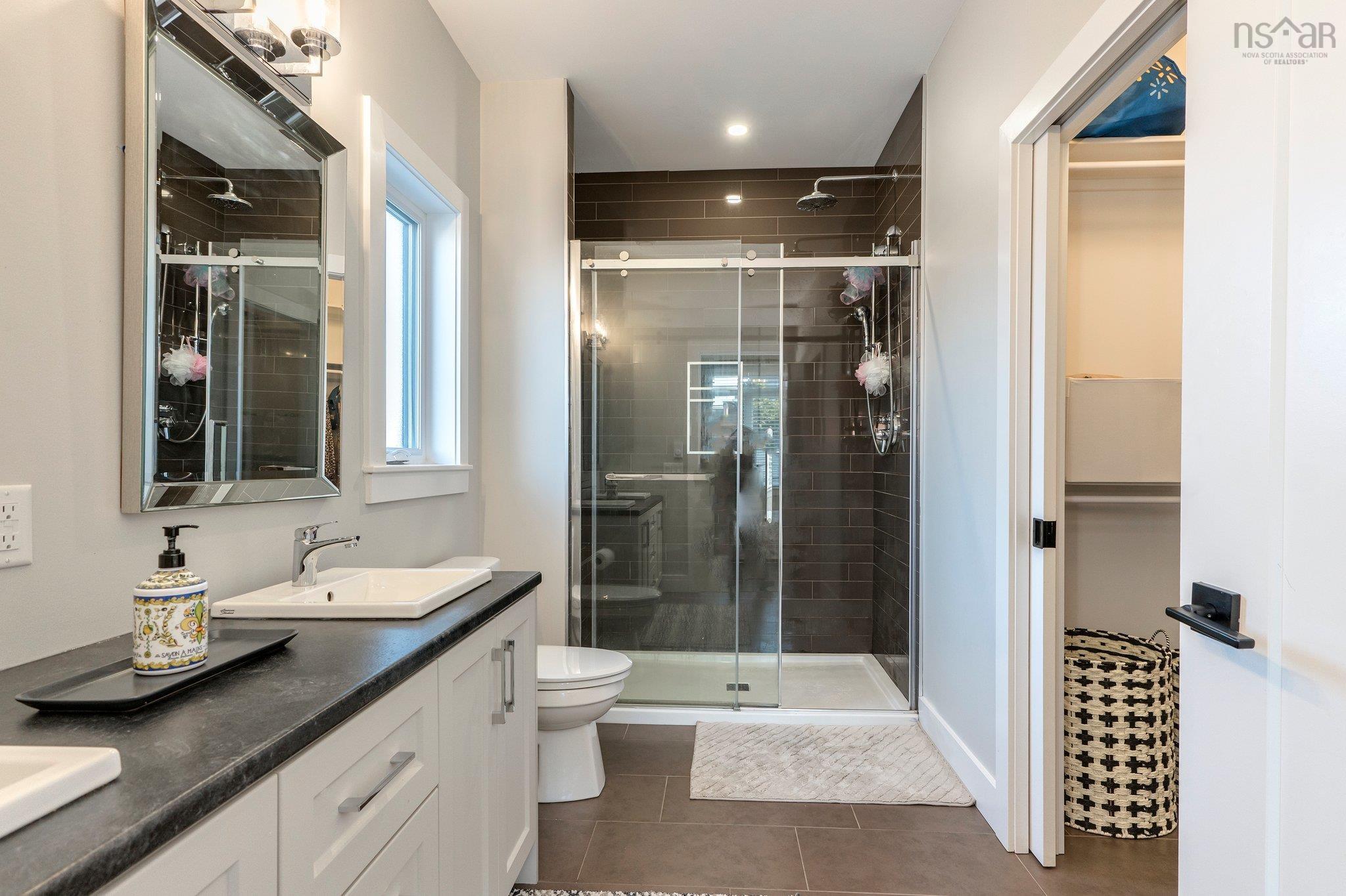 $579,900.00: 15 Thorngrove Lane, Timberlea