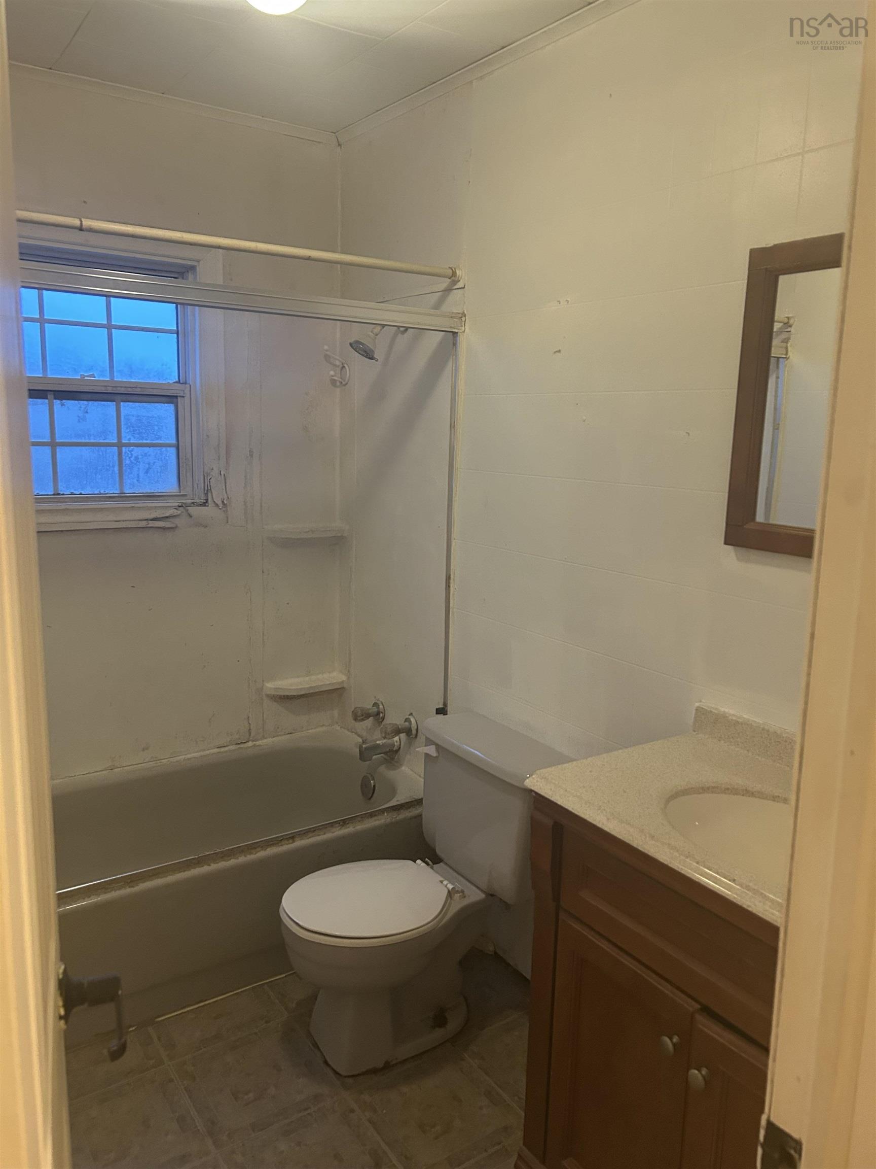 $60,000.00: 17 Barrington Street, Sydney Mines