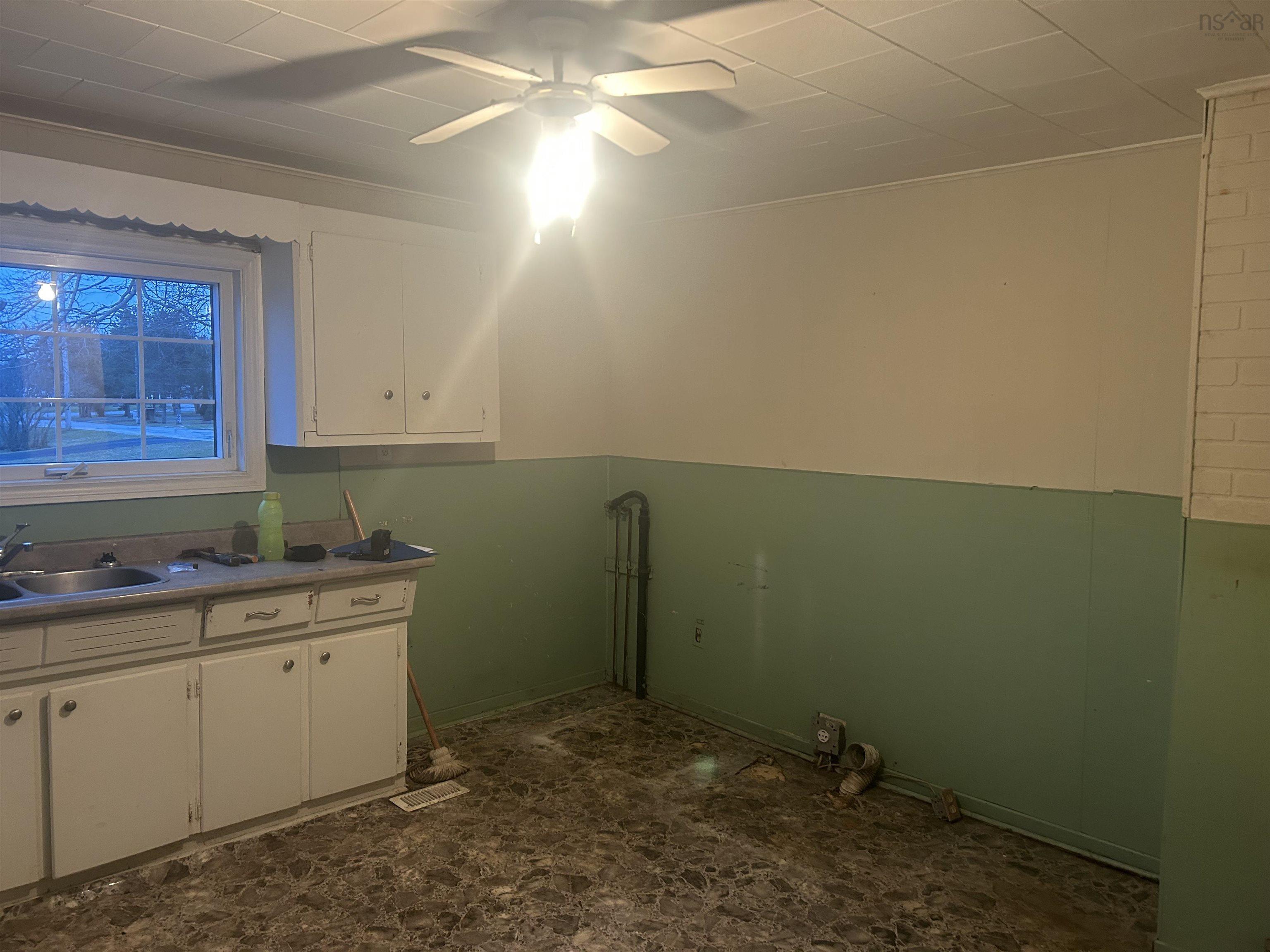 $60,000.00: 17 Barrington Street, Sydney Mines