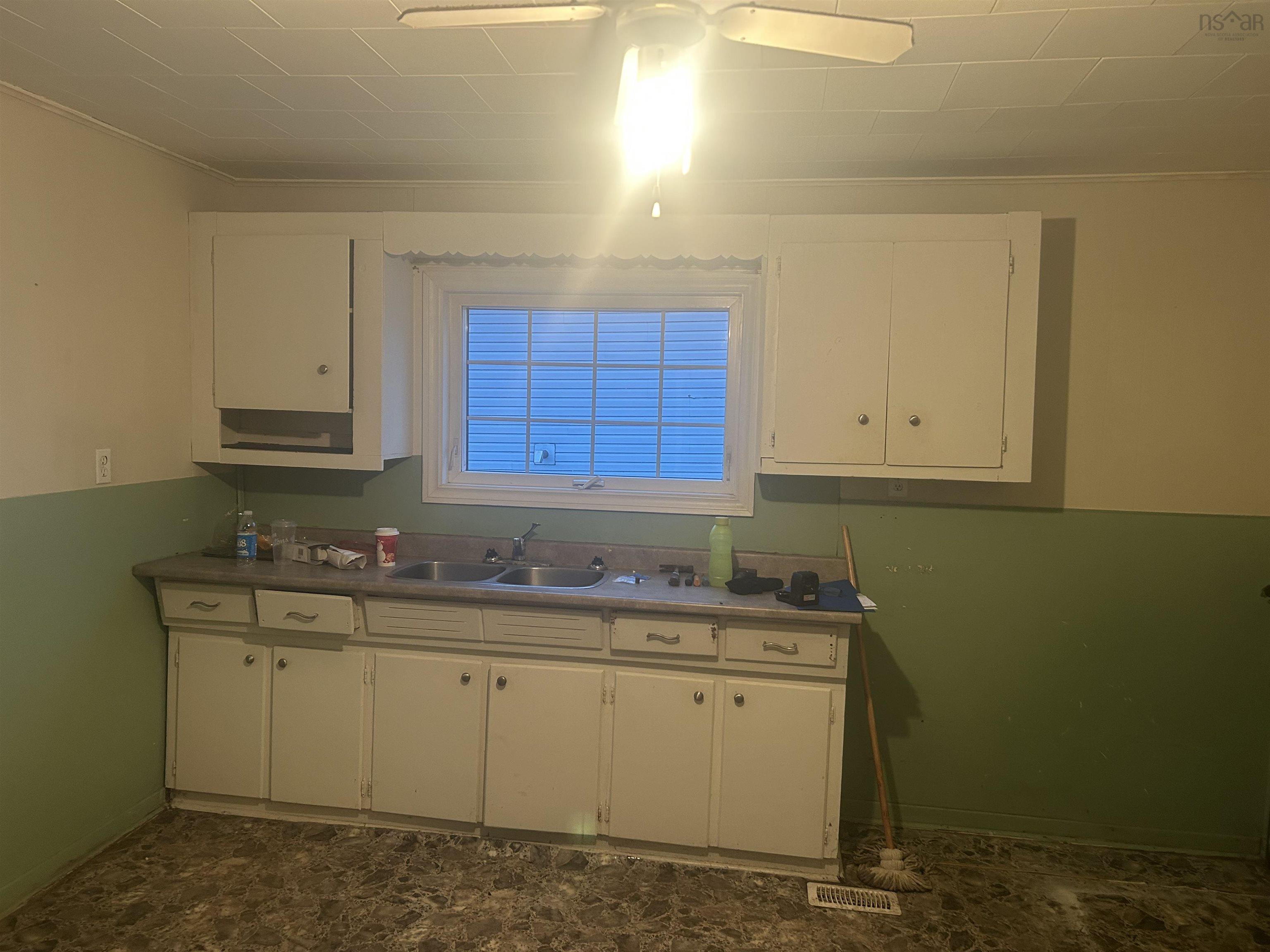 $60,000.00: 17 Barrington Street, Sydney Mines