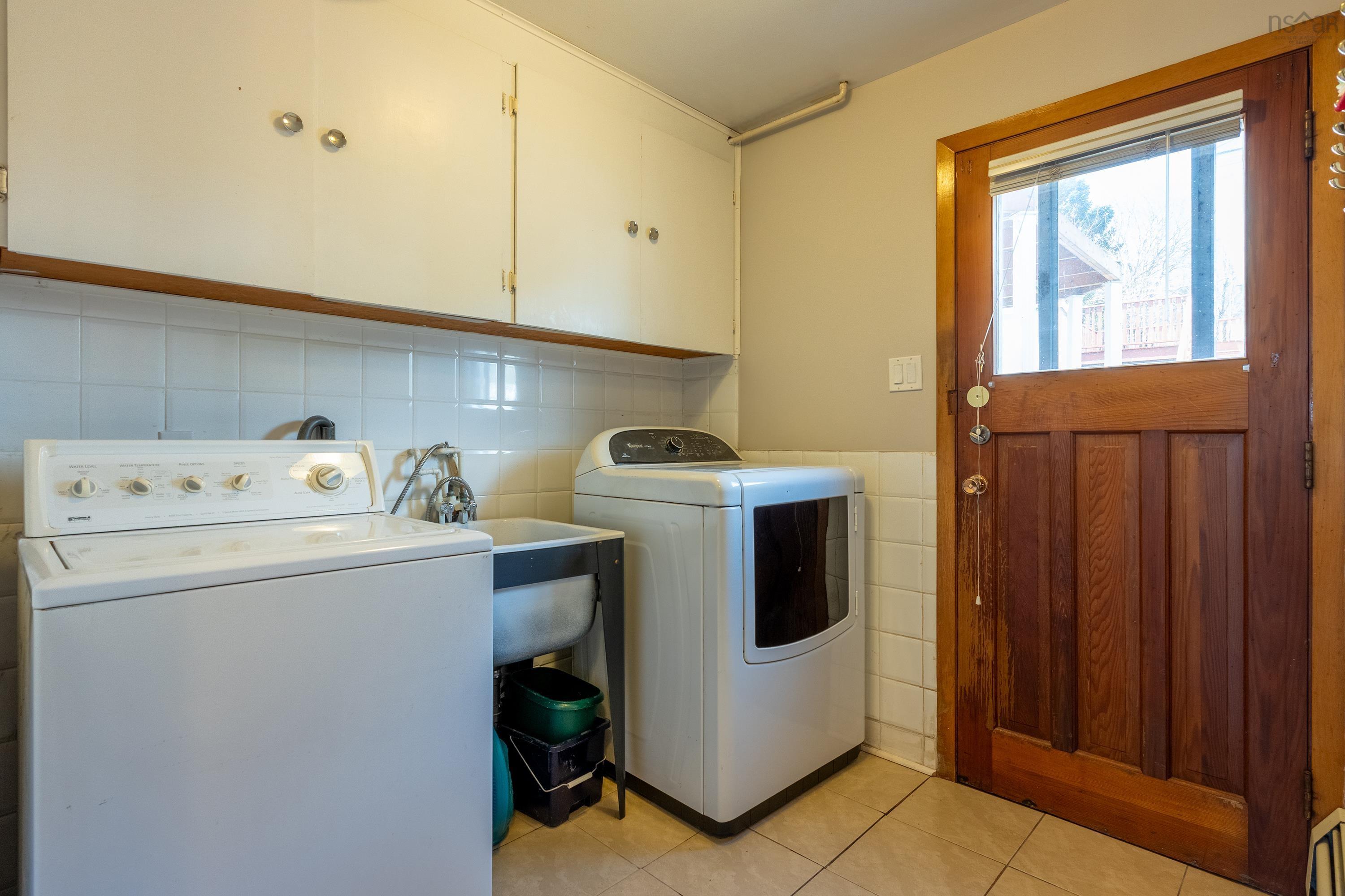 $649,000.00: 17 Flamingo Drive, Halifax