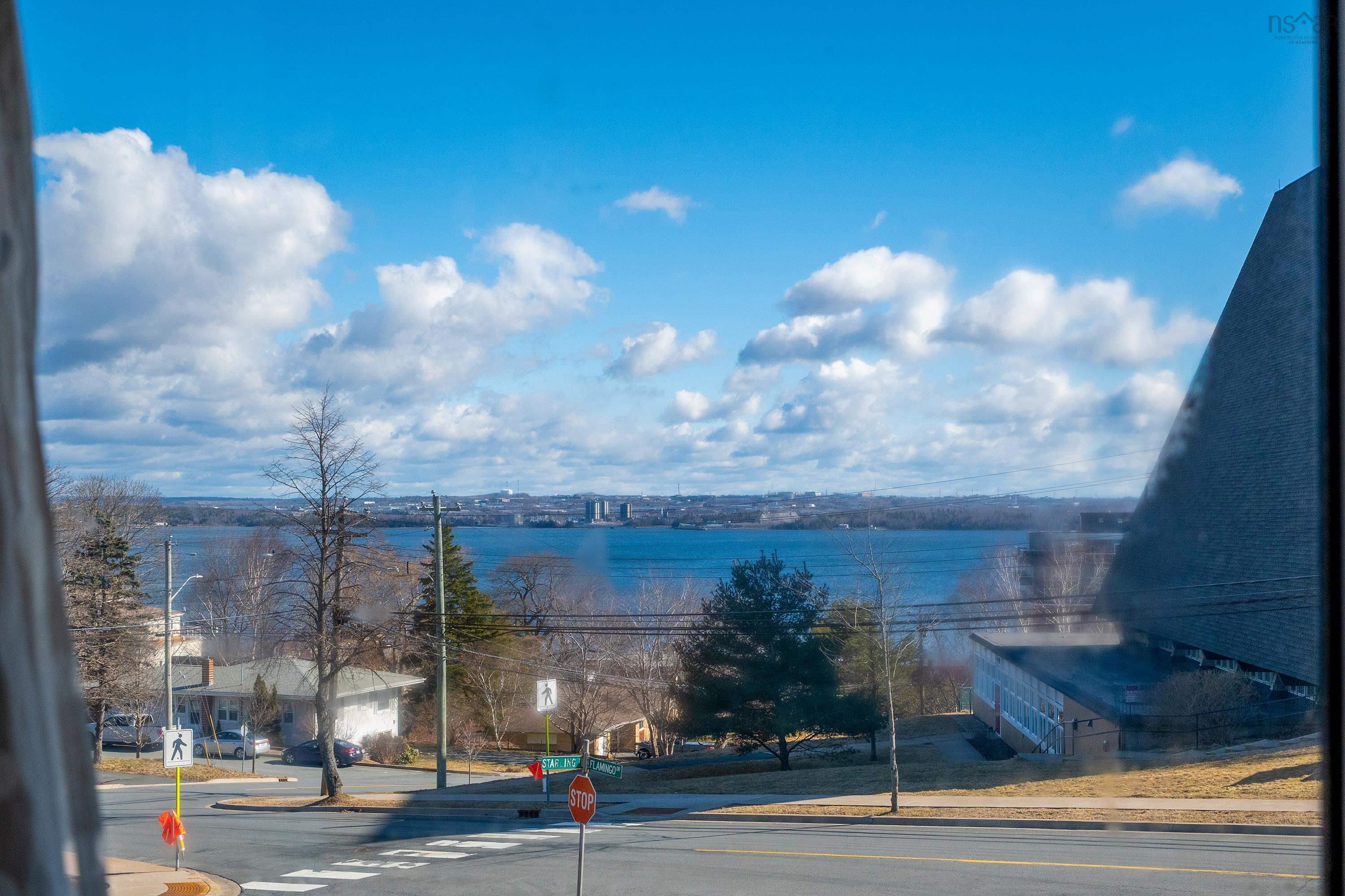 $649,000.00: 17 Flamingo Drive, Halifax