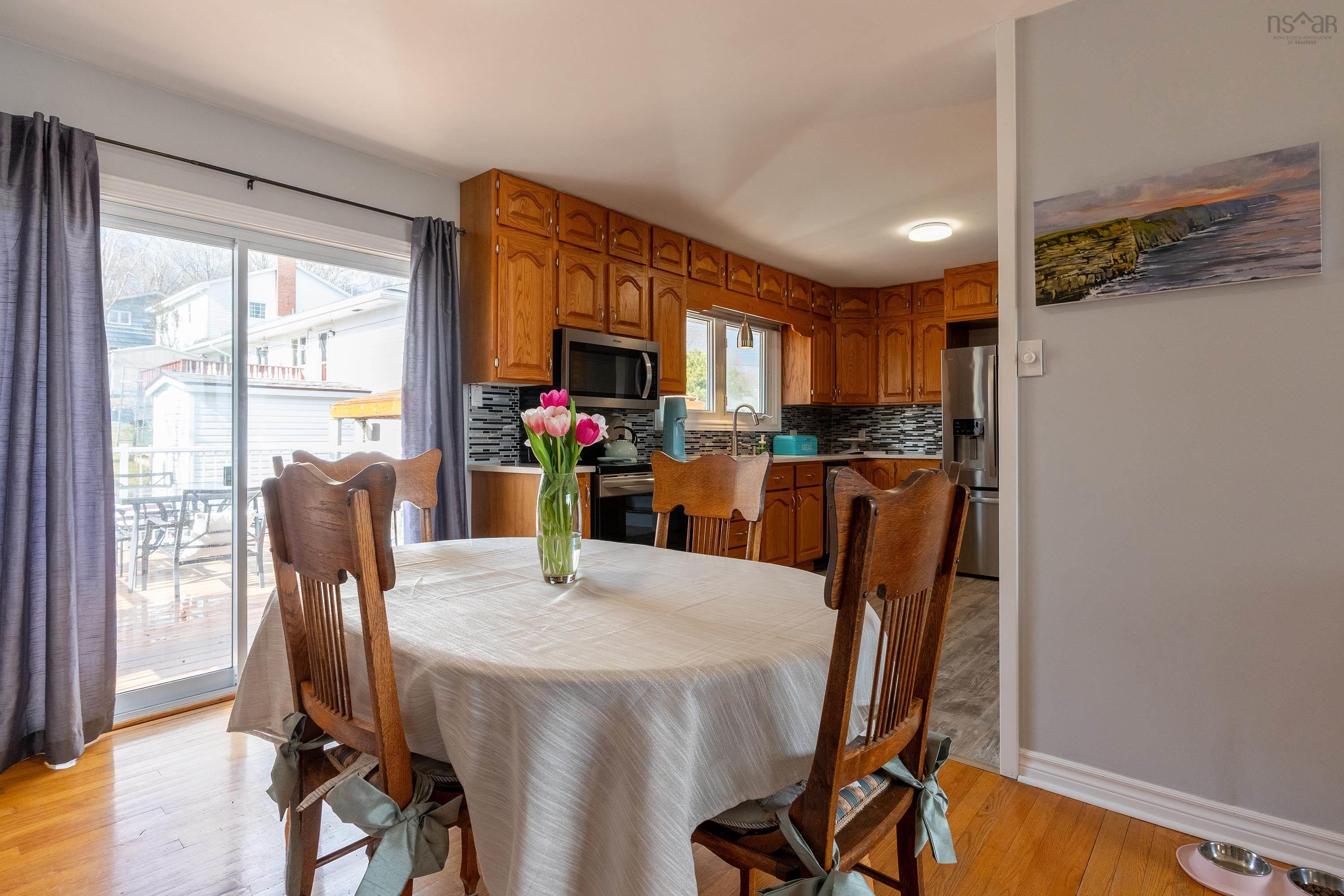 $649,000.00: 17 Flamingo Drive, Halifax