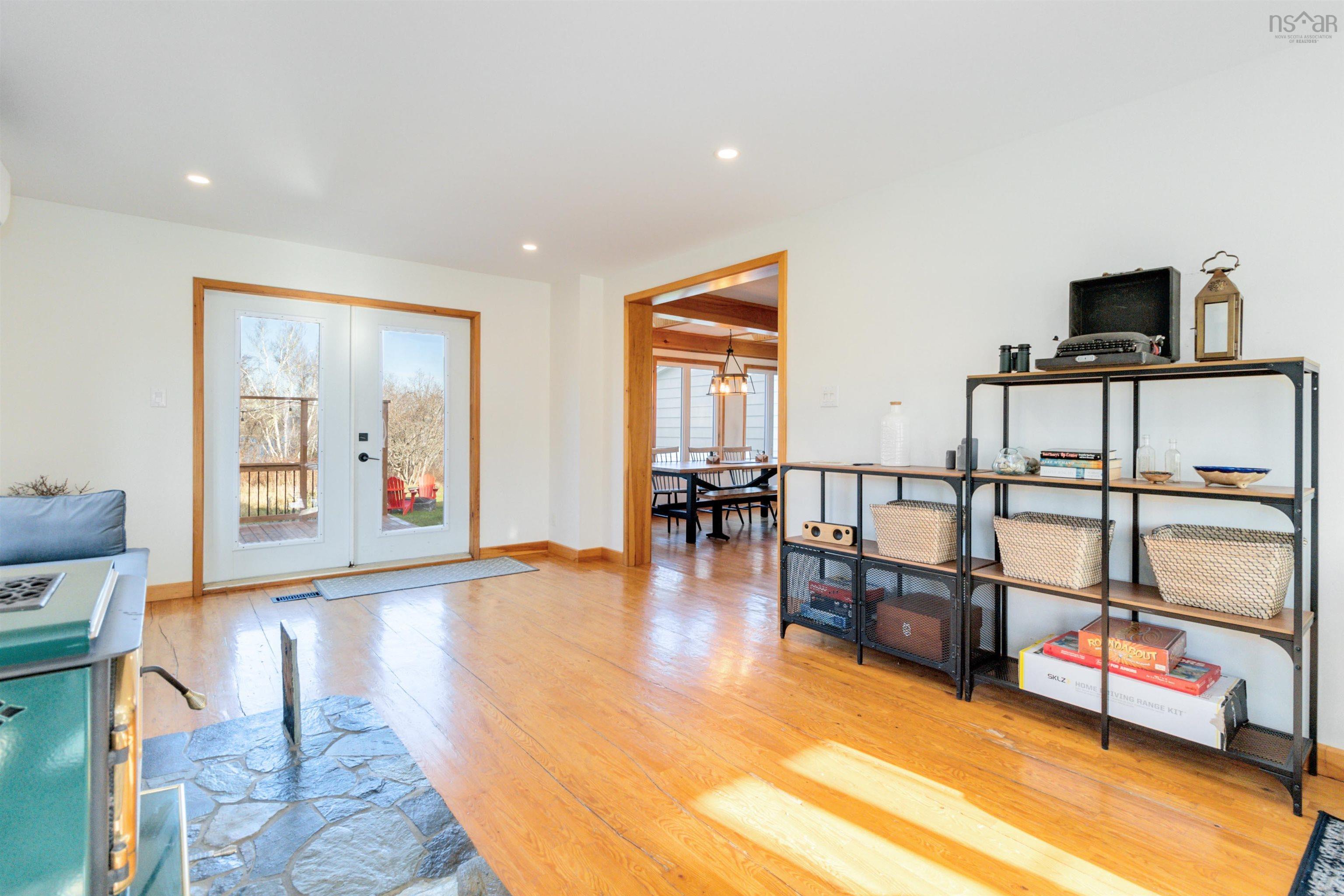 $599,000.00: 335 CENTRAL PORT MOUTON Road, Port Mouton