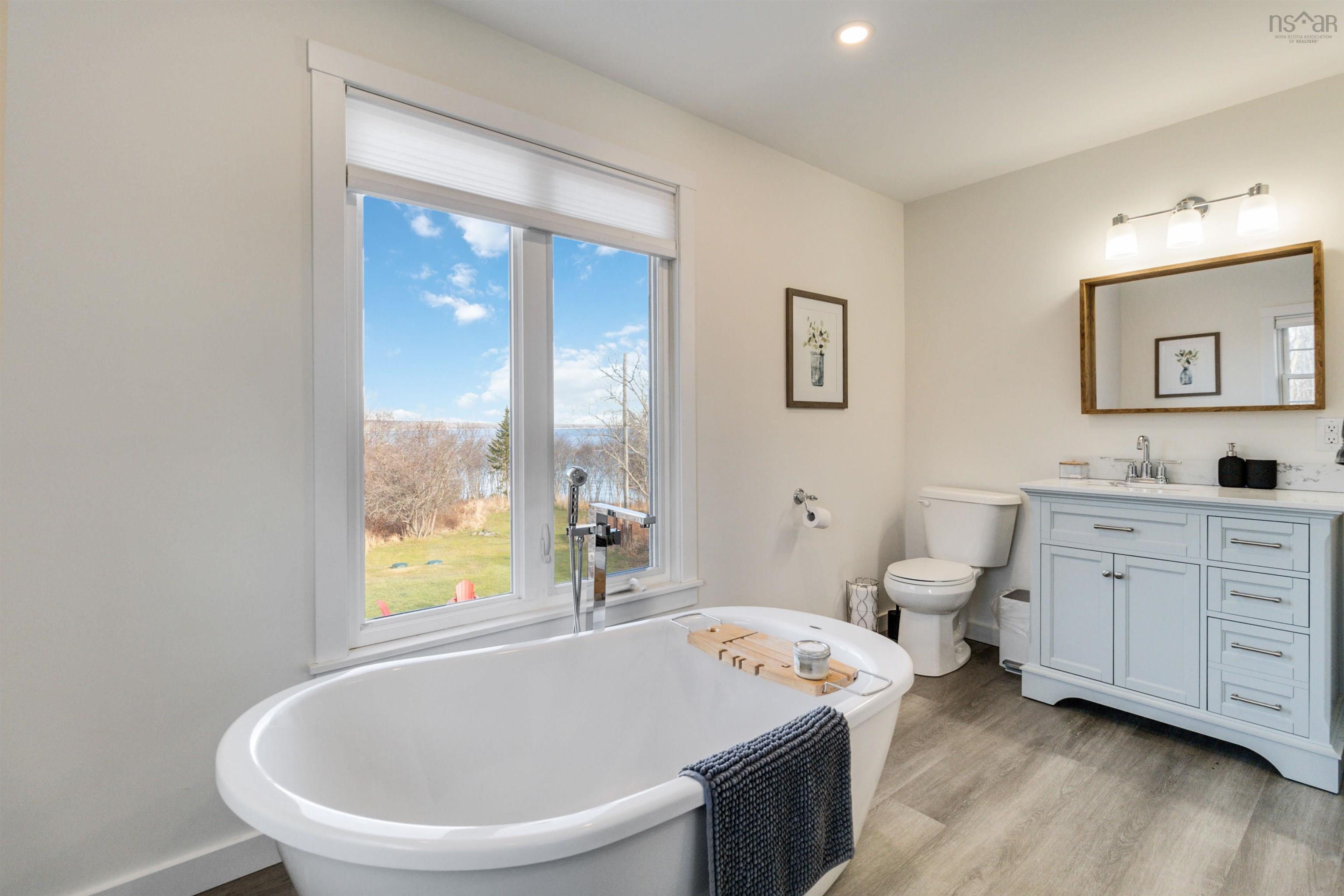 $599,000.00: 335 CENTRAL PORT MOUTON Road, Port Mouton