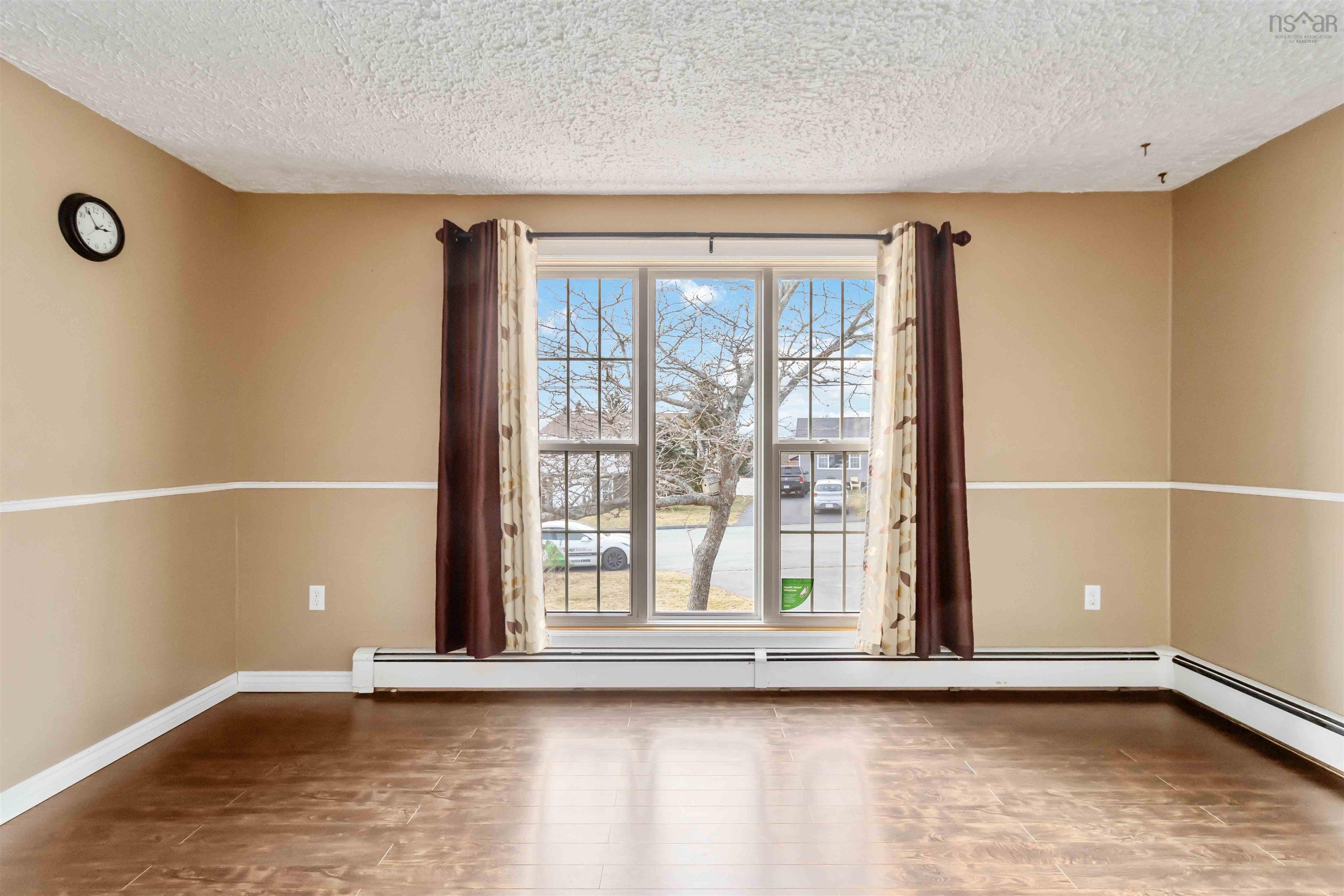 $400,000.00: 31 Redoubt Way, Eastern Passage