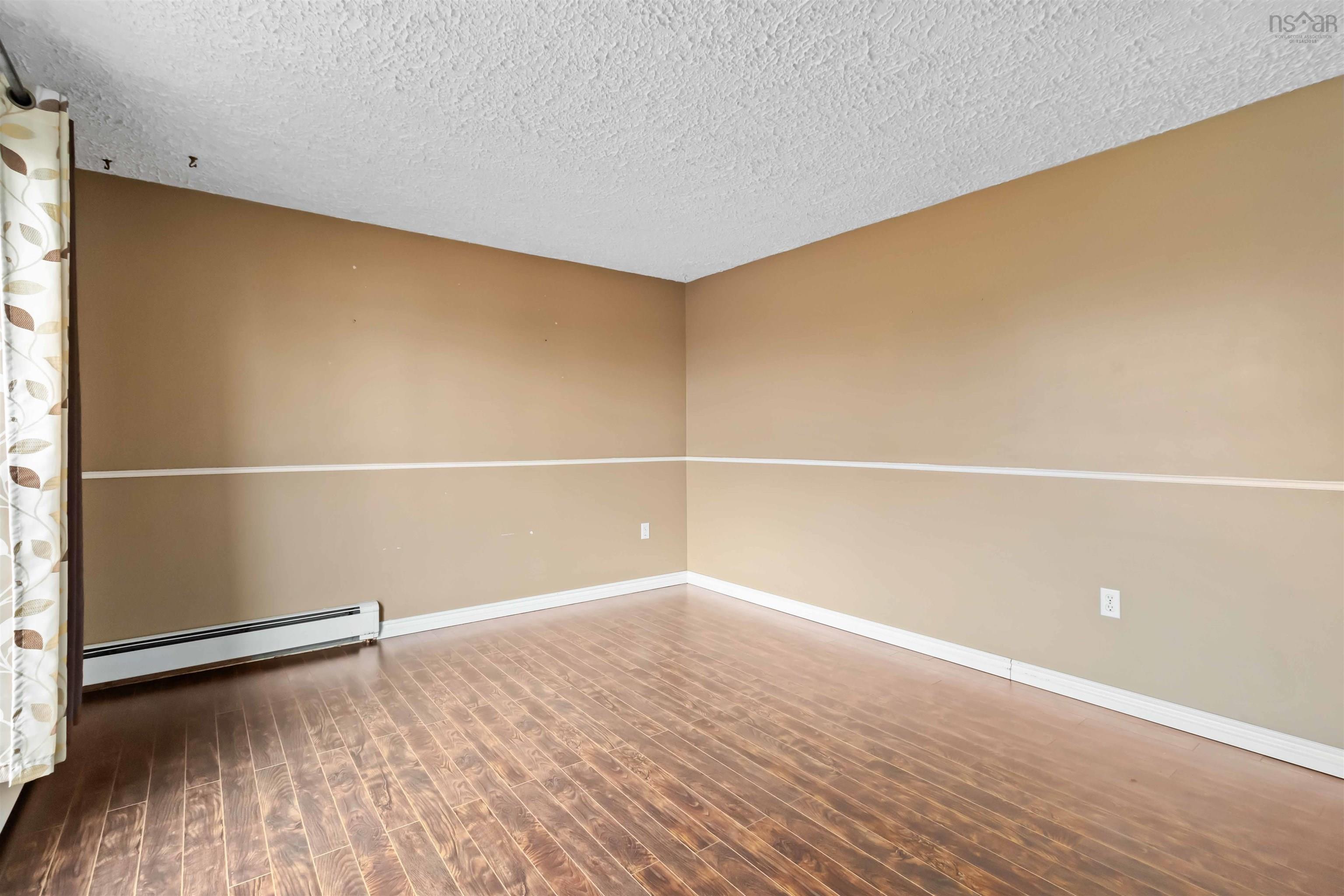 $400,000.00: 31 Redoubt Way, Eastern Passage