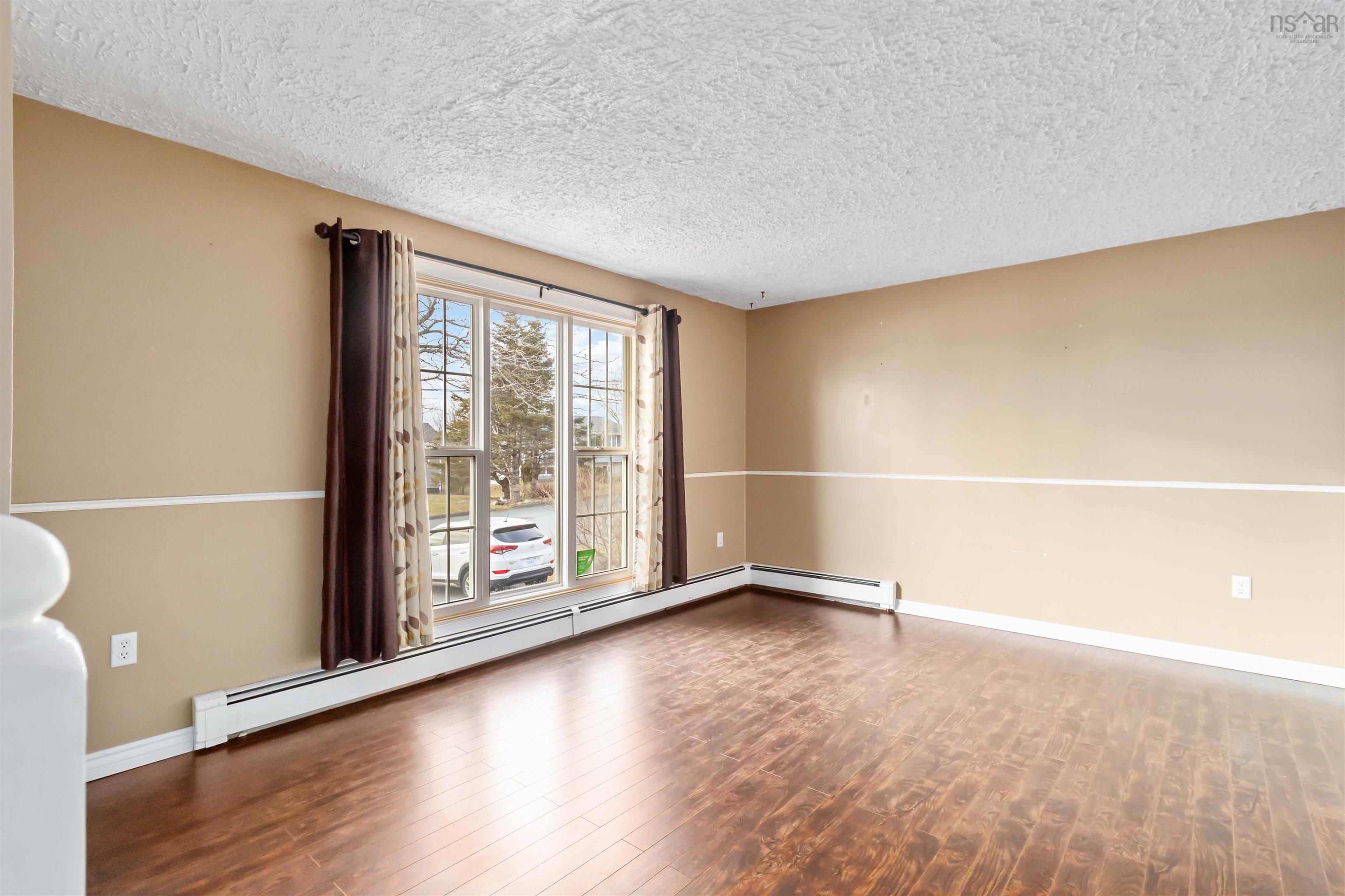 $400,000.00: 31 Redoubt Way, Eastern Passage