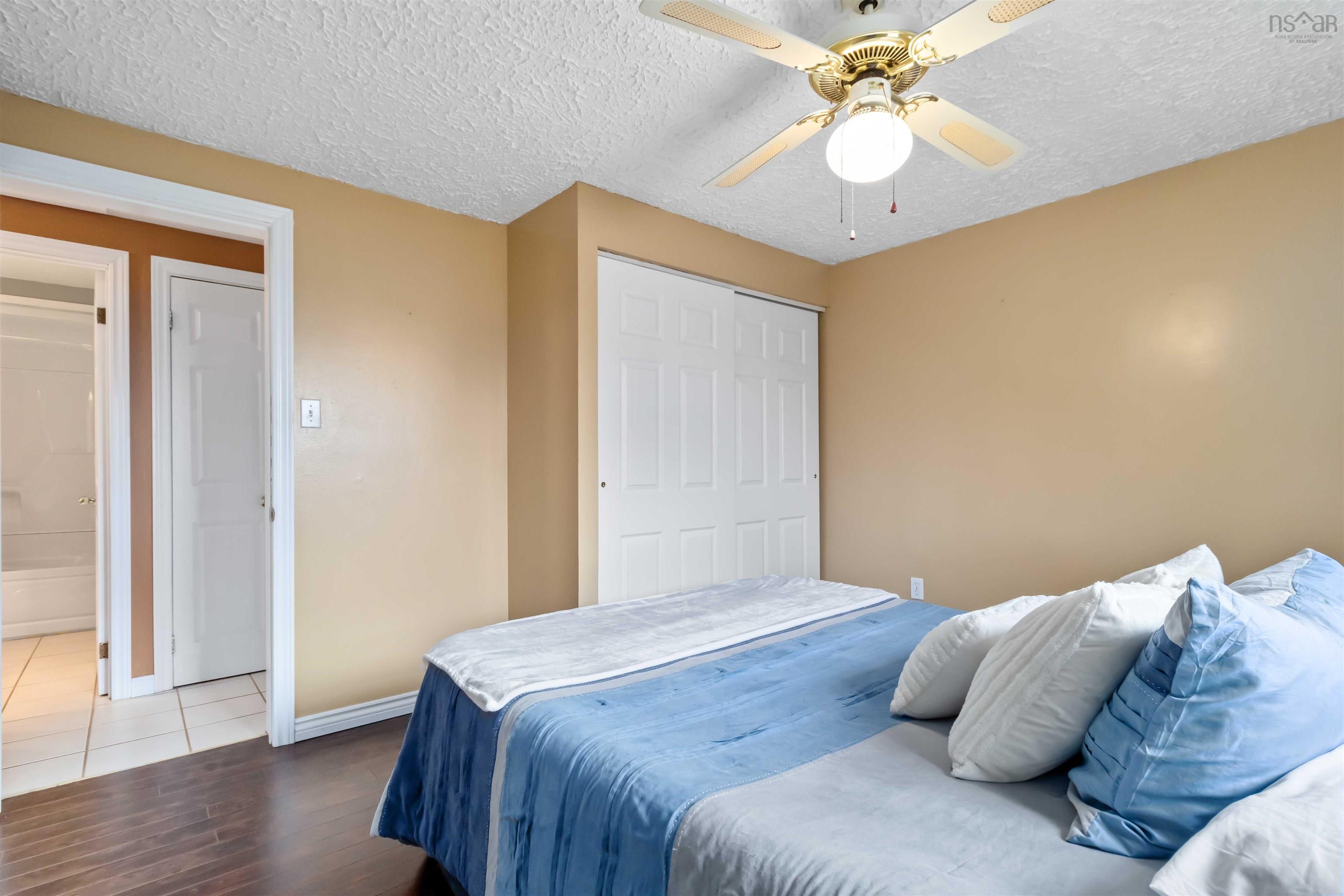 $400,000.00: 31 Redoubt Way, Eastern Passage