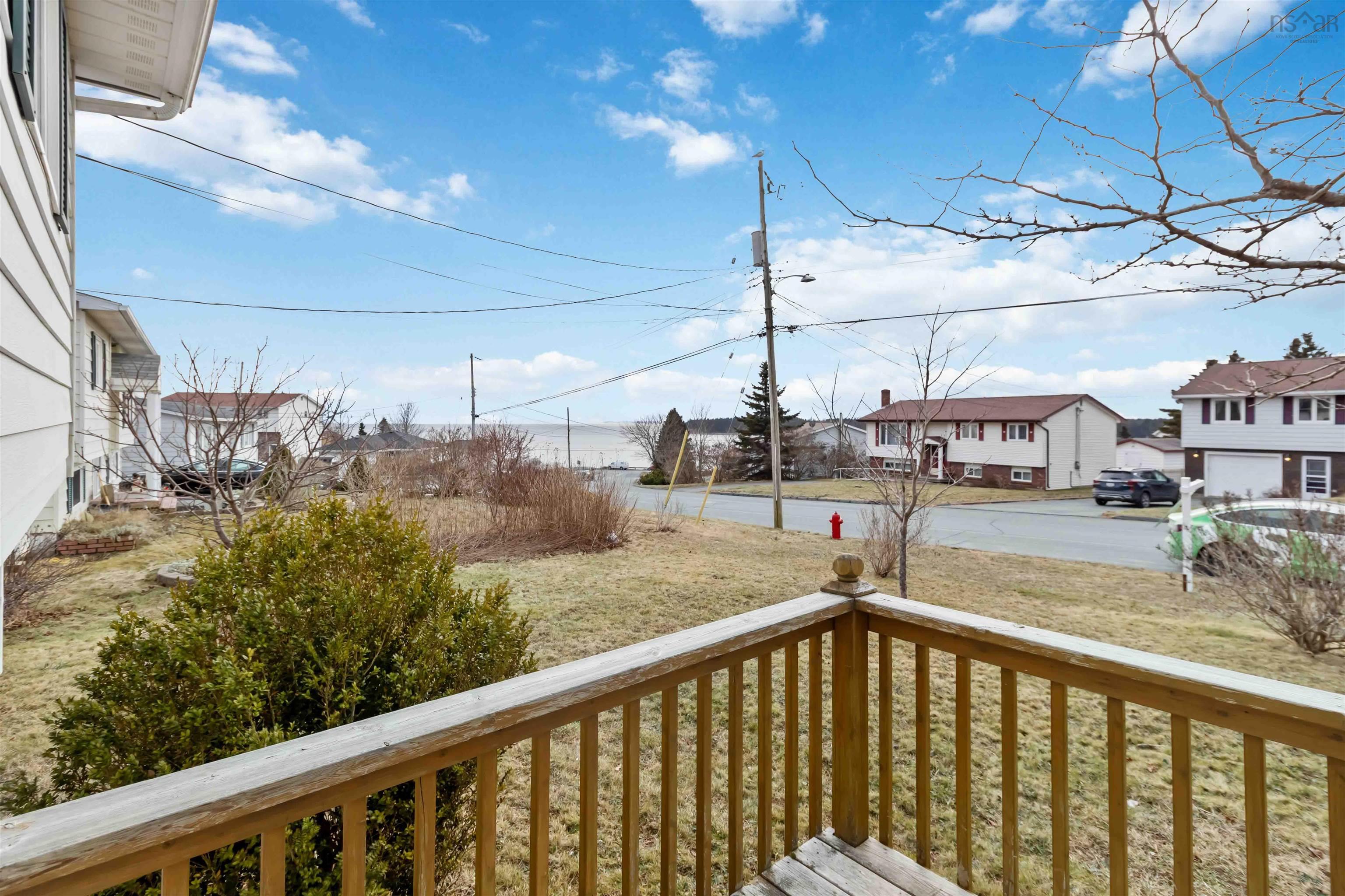 $400,000.00: 31 Redoubt Way, Eastern Passage