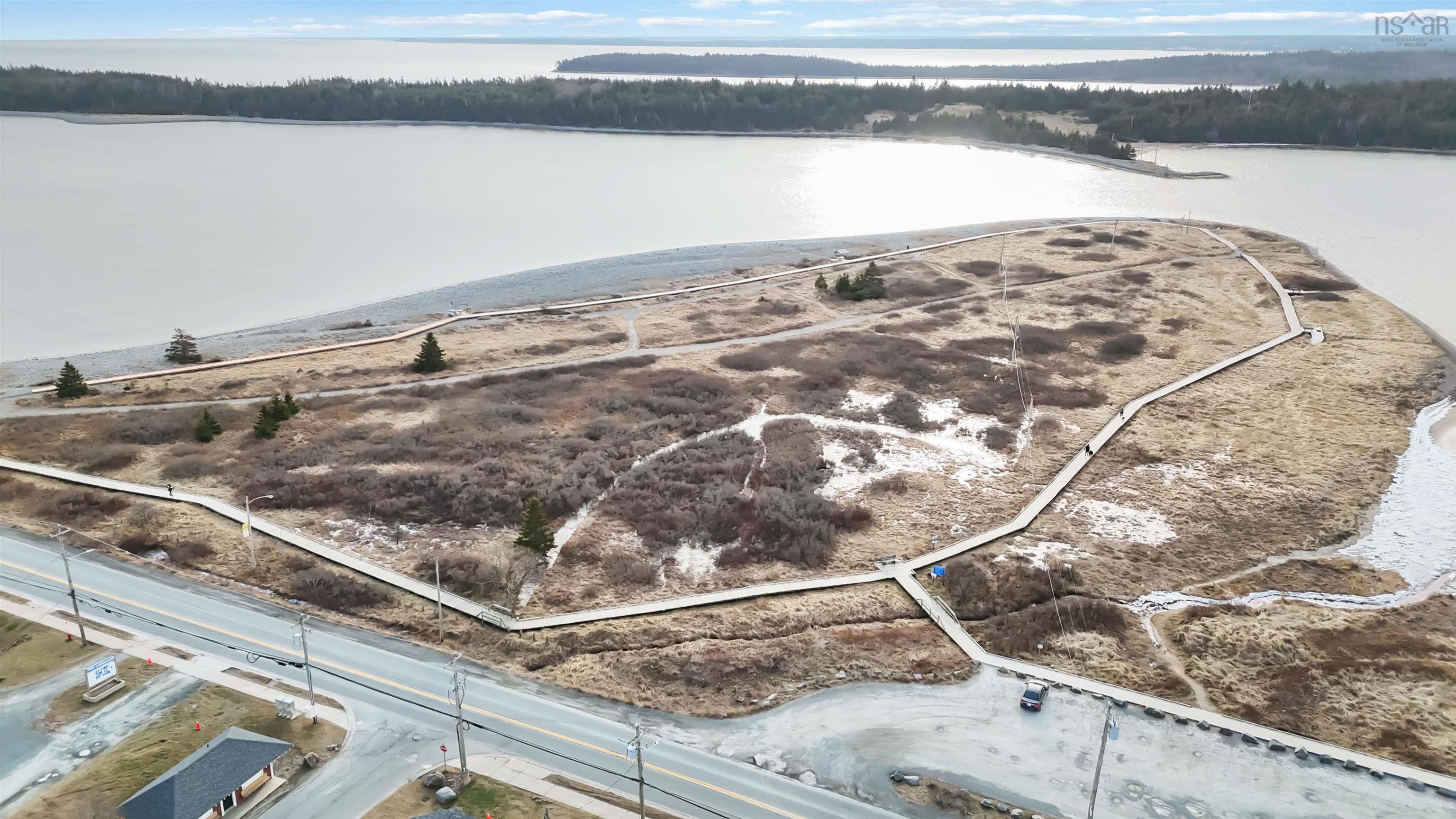 $400,000.00: 31 Redoubt Way, Eastern Passage