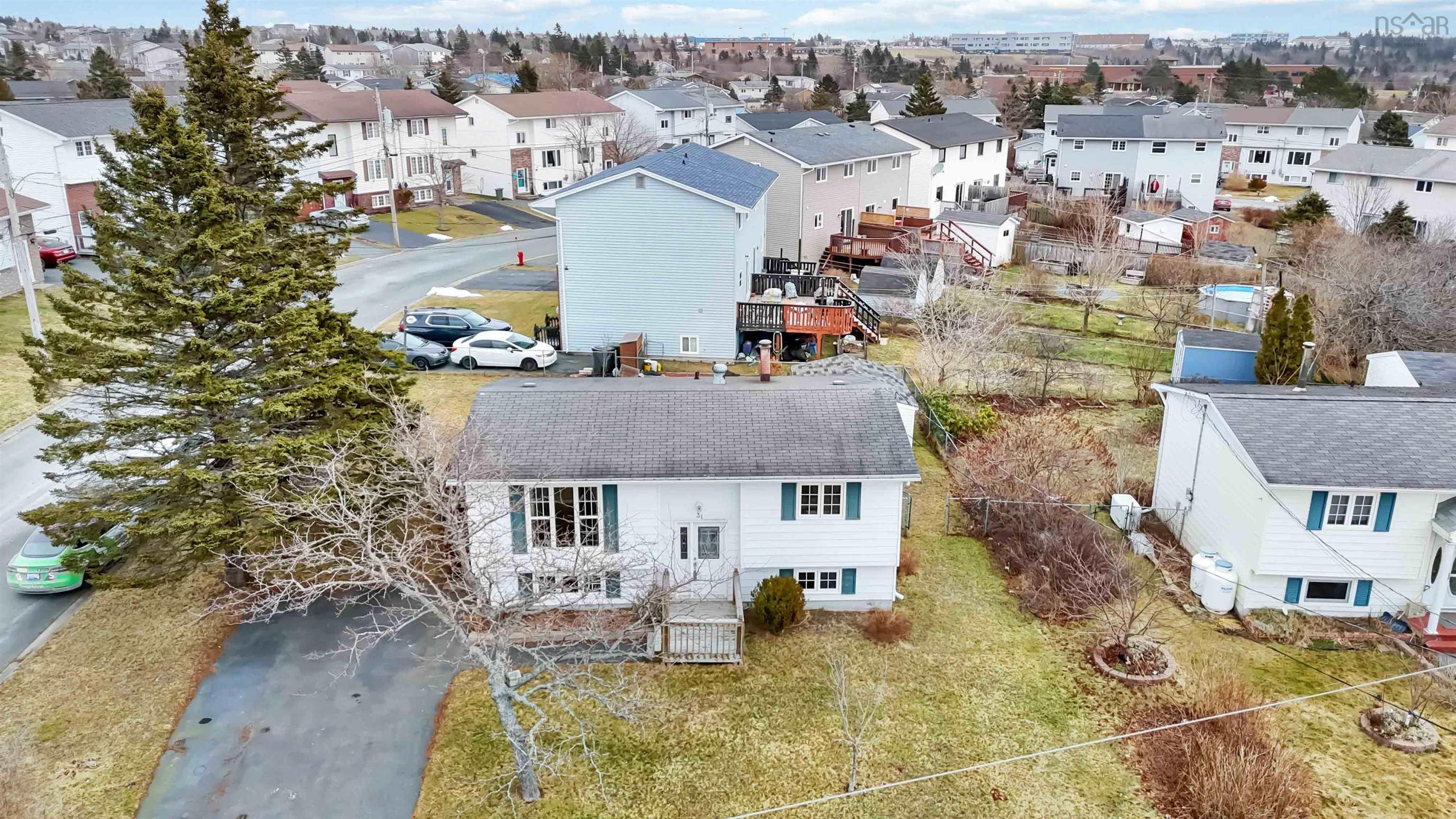$400,000.00: 31 Redoubt Way, Eastern Passage