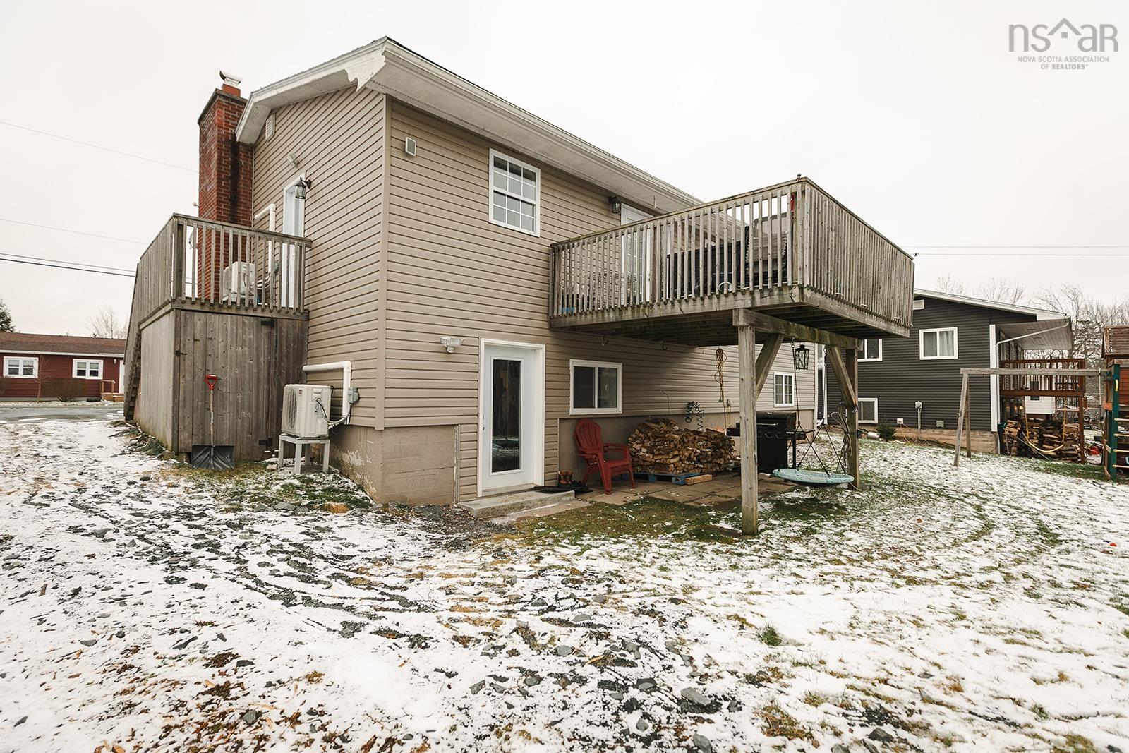 $549,900.00: 19 Parker Place Crescent, Enfield