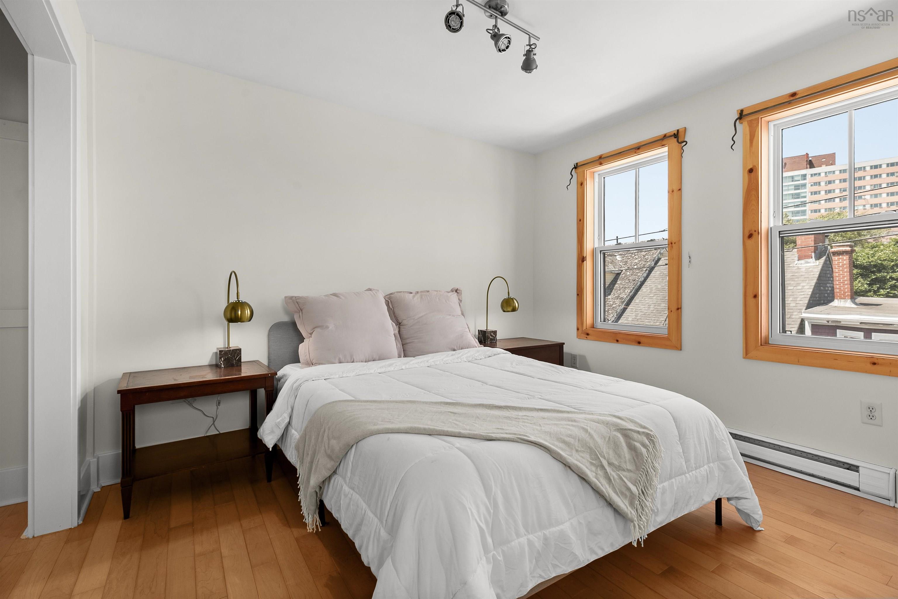 $799,999.00: 5568 Falkland Street, Halifax