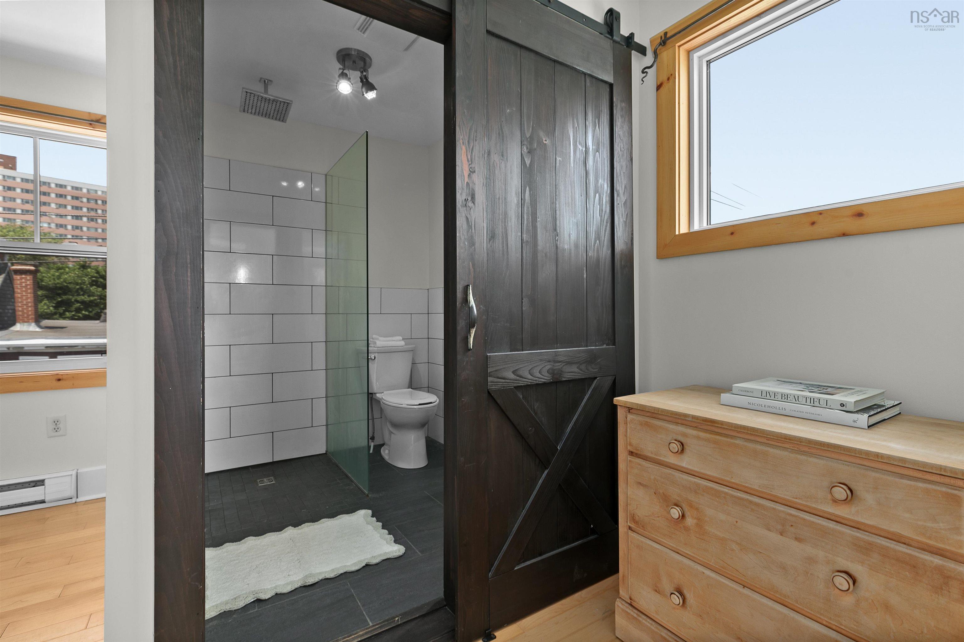 $799,999.00: 5568 Falkland Street, Halifax