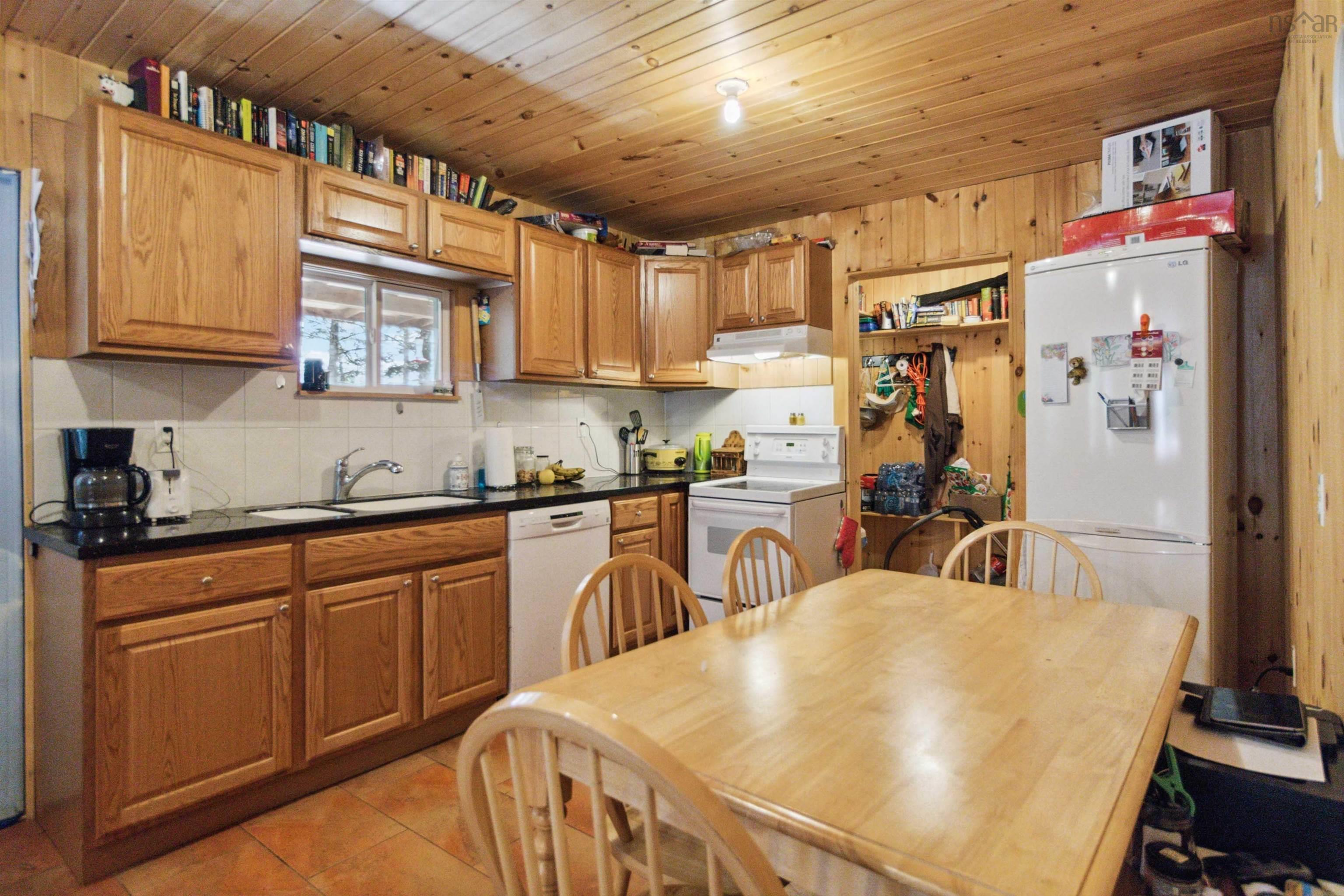 $599,000.00: 87 Edith
