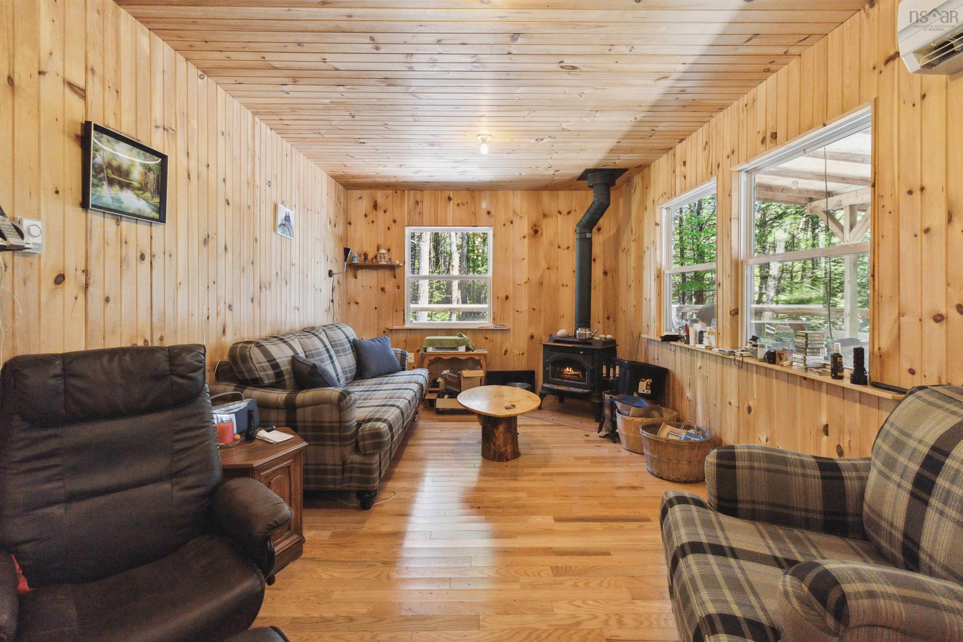 $599,000.00: 87 Edith