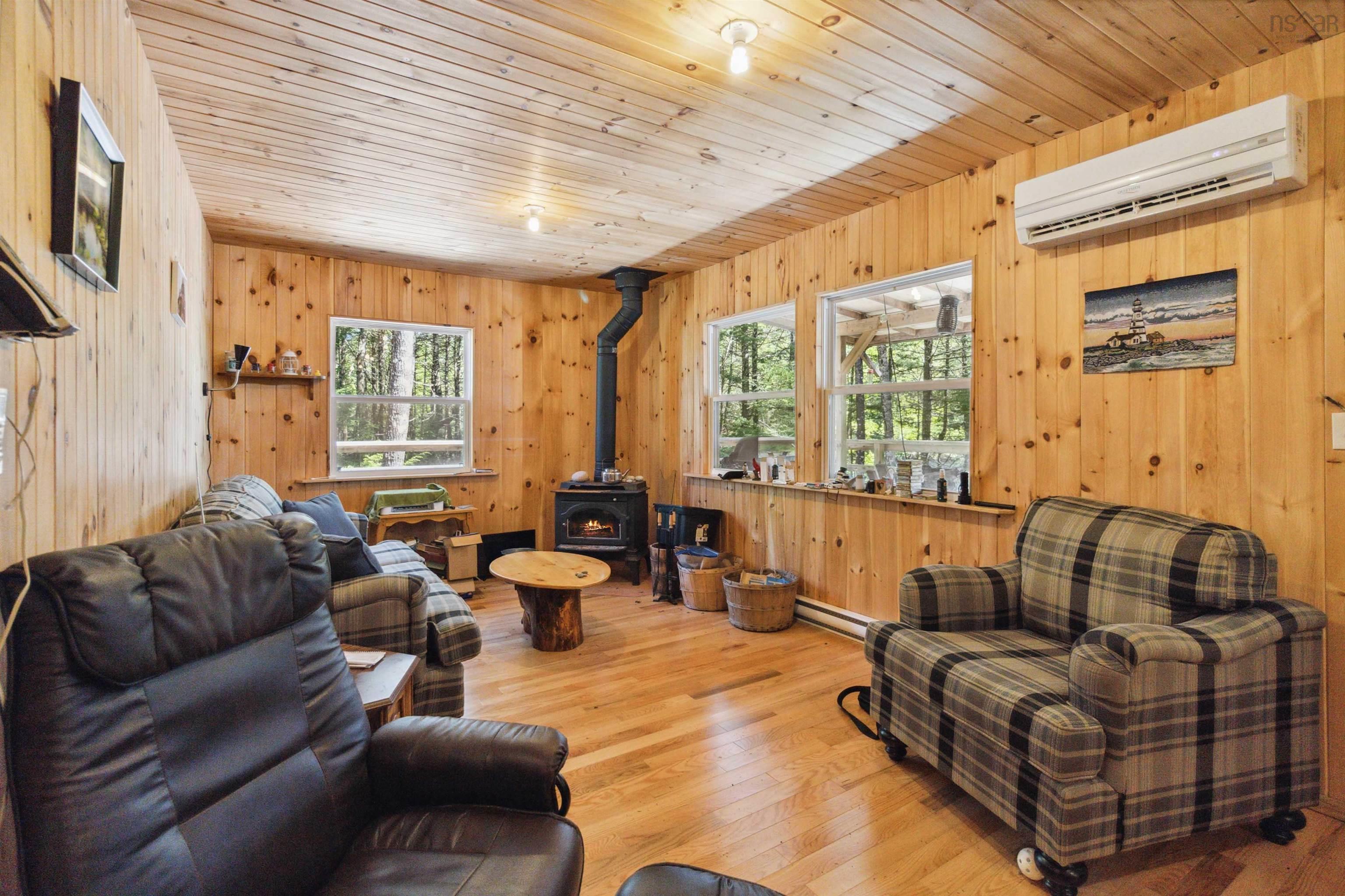 $599,000.00: 87 Edith