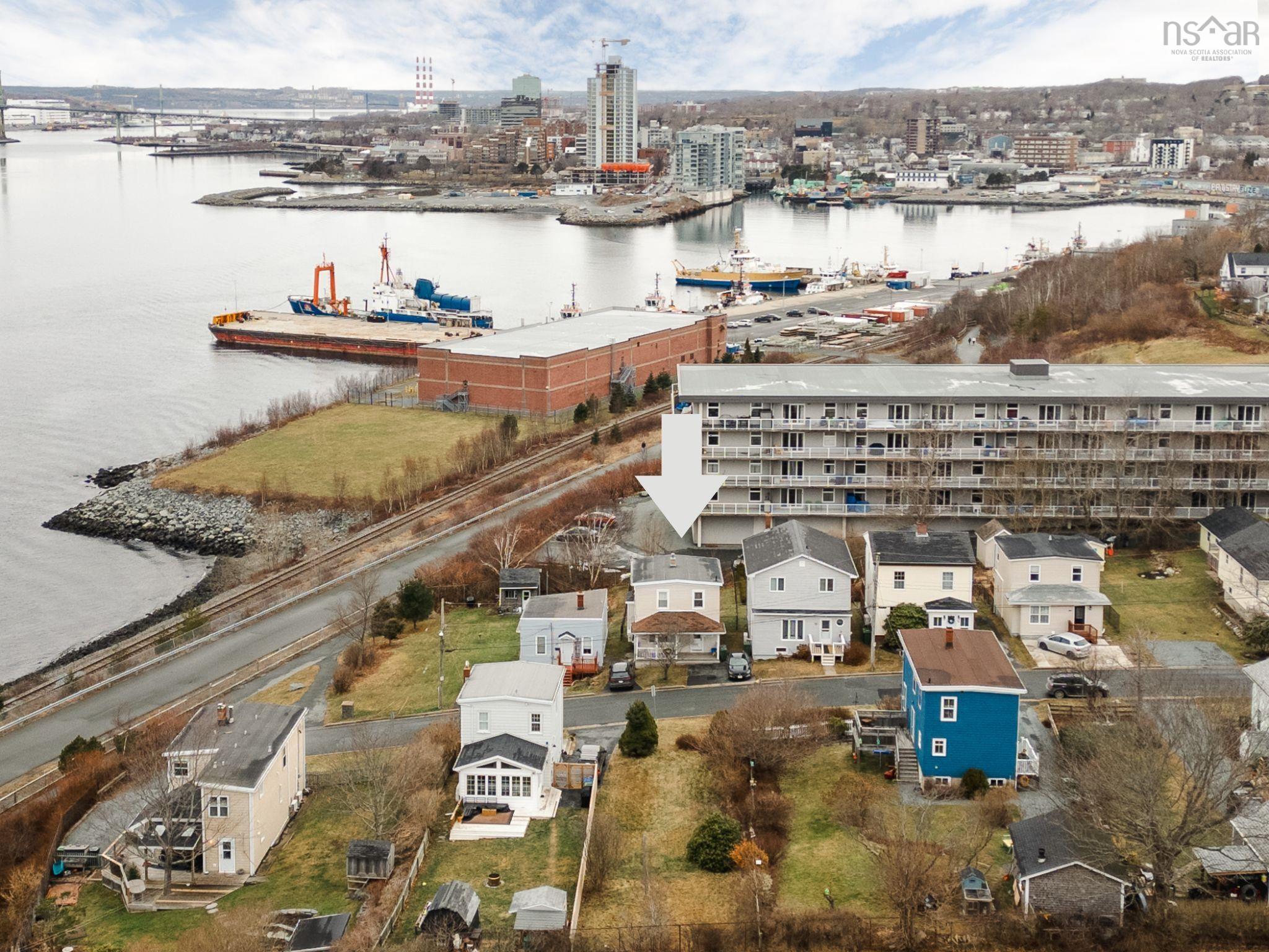 $534,900.00: 30 Cuisack Street, Dartmouth