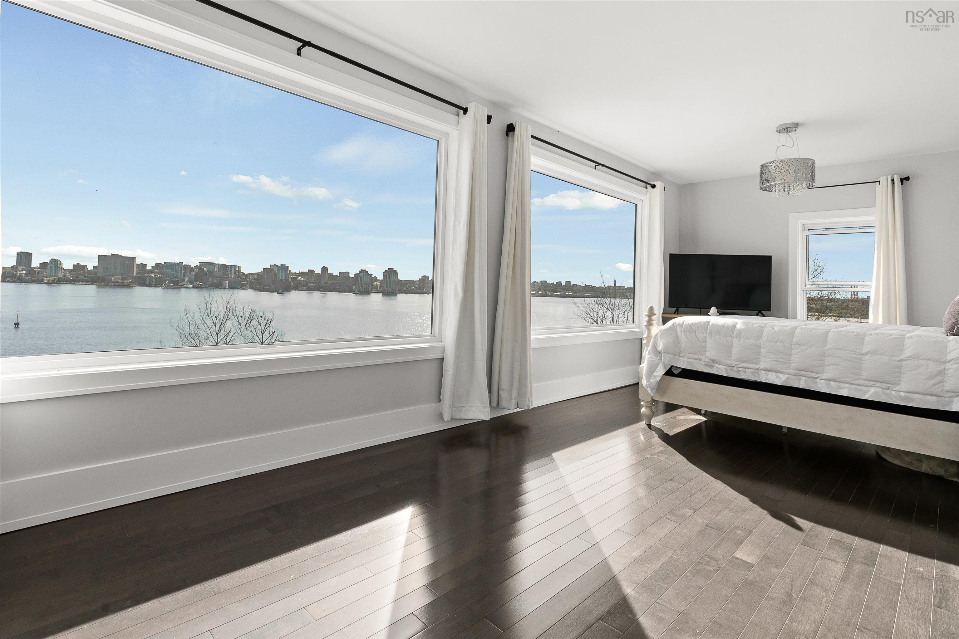 $534,900.00: 30 Cuisack Street, Dartmouth