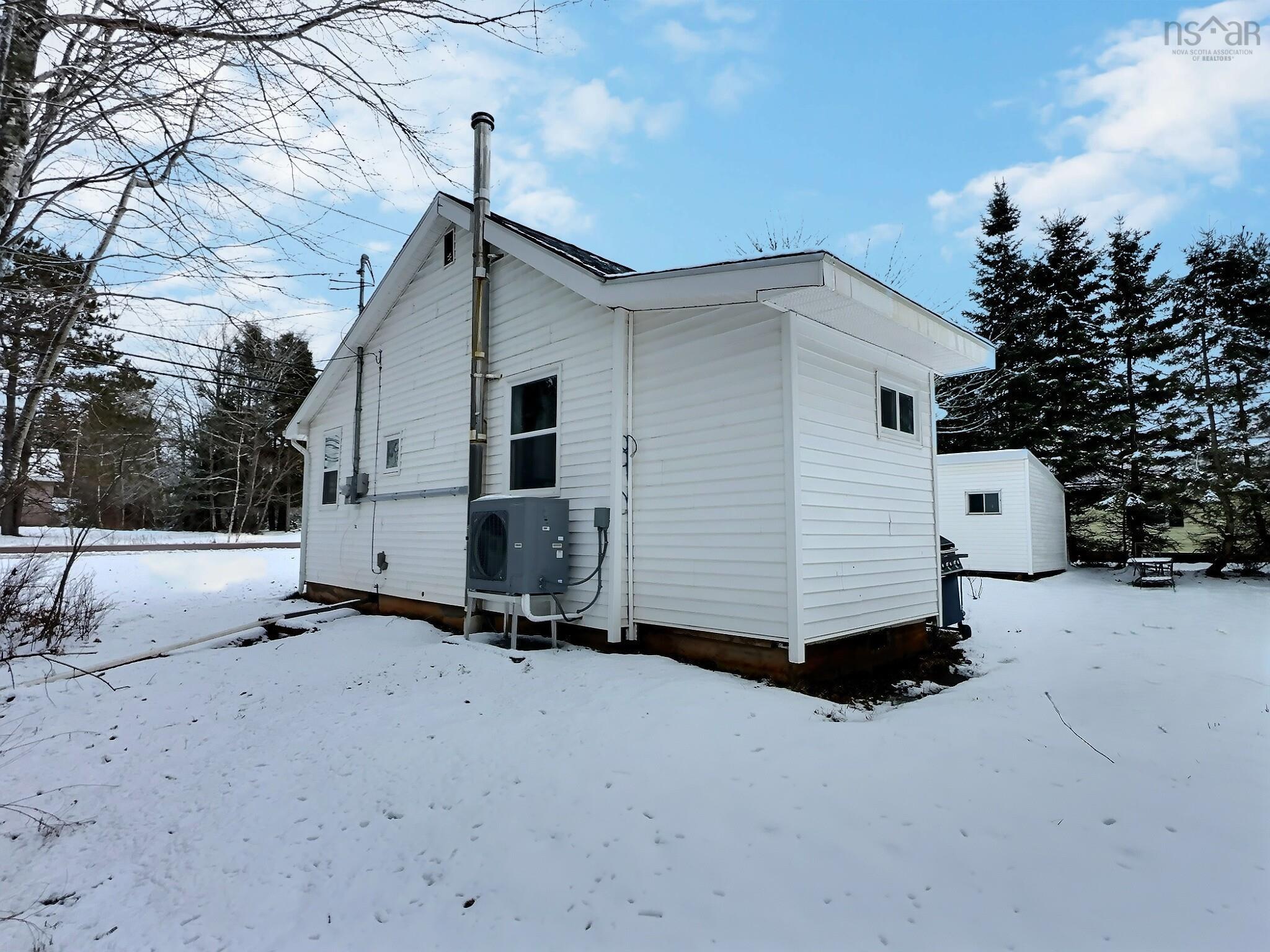 $219,500.00: 64 Salmon River Road, Valley
