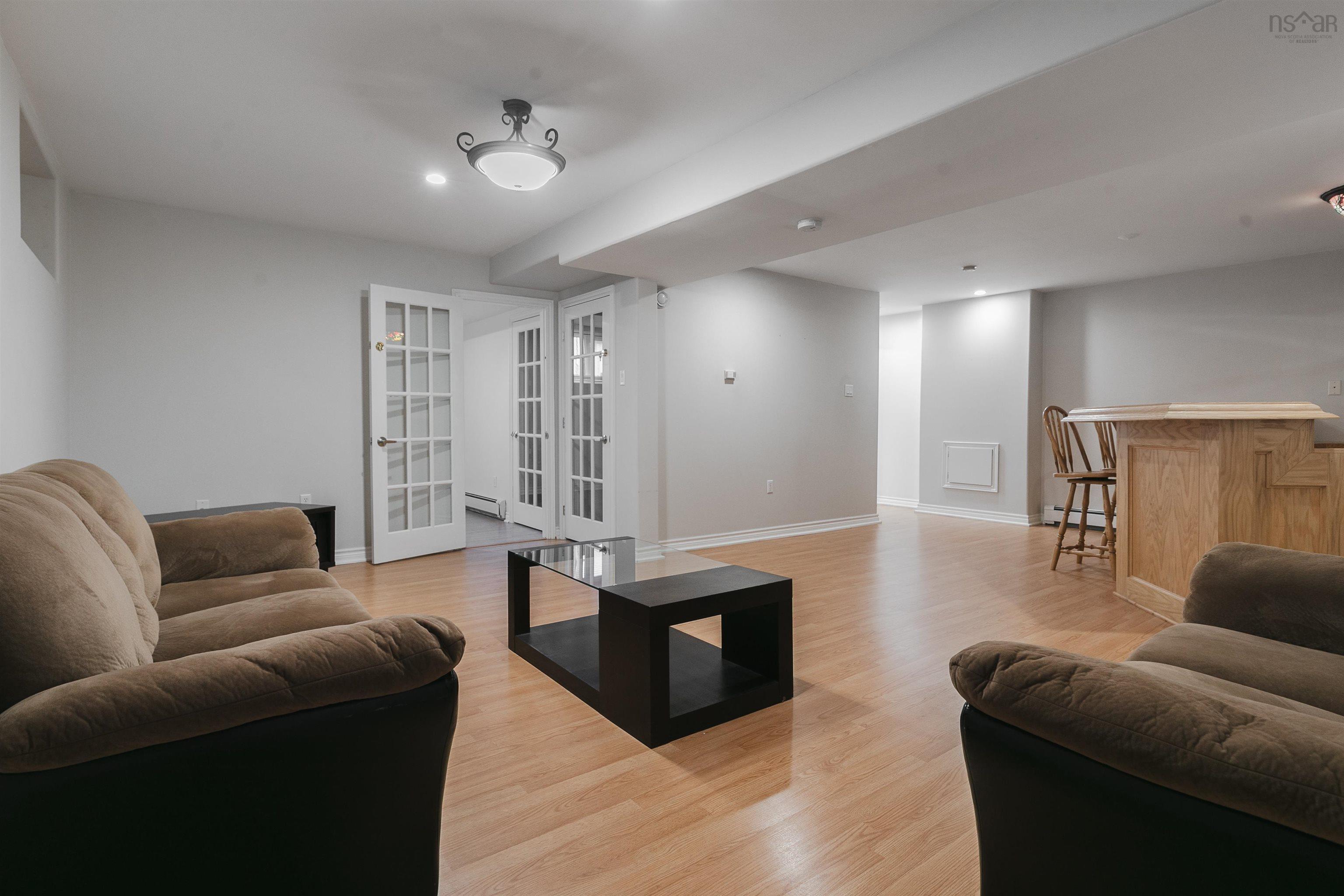 $834,900.00: 9 Lanshaw Close, Halifax