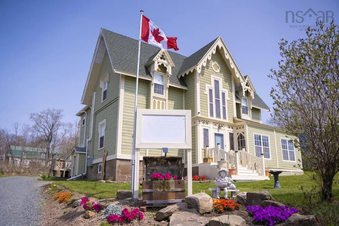 $777,000.00: 68 Front Street, Pictou