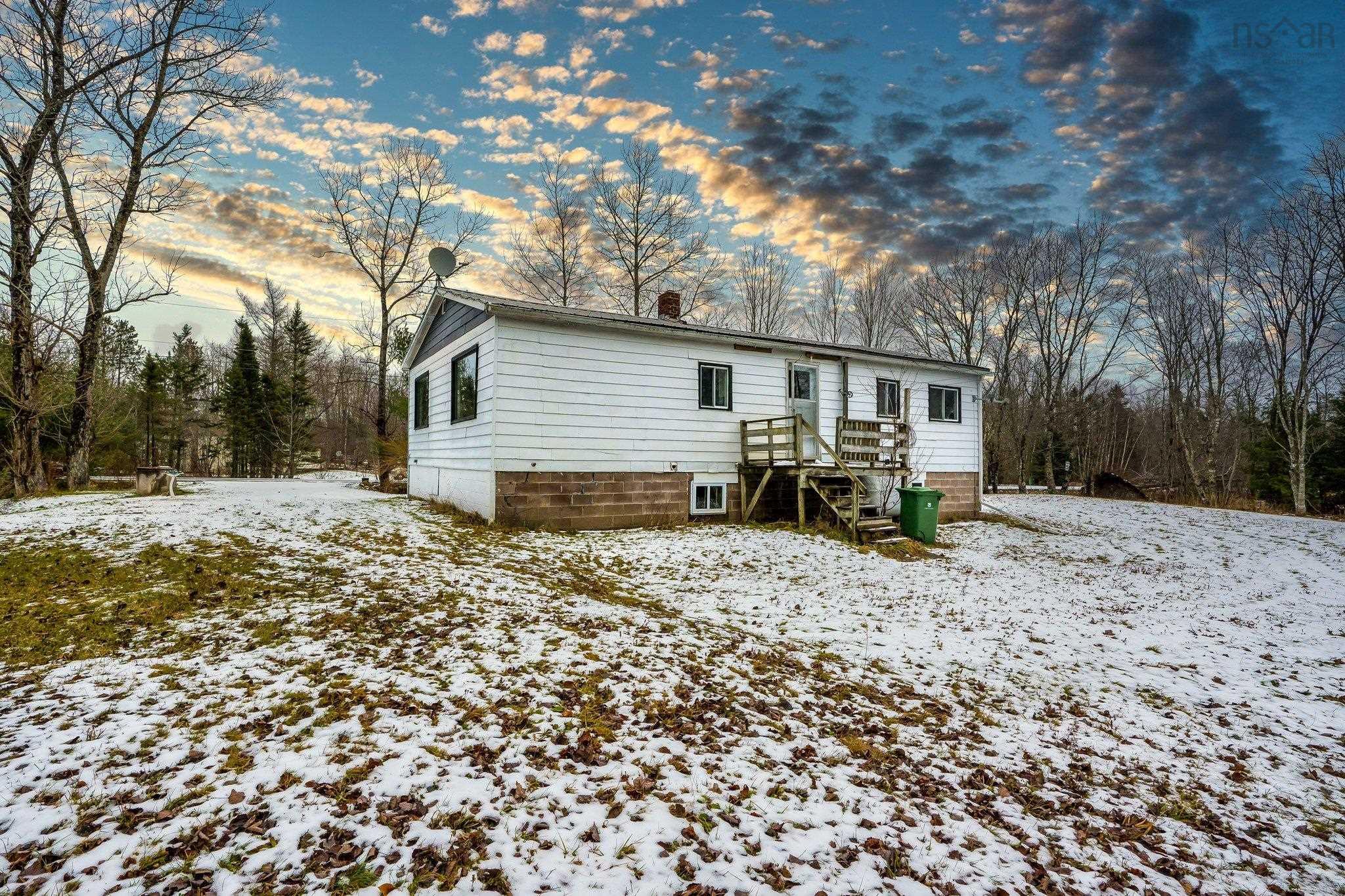 $319,000.00: 10 Birch Hill Drive, Nine Mile River