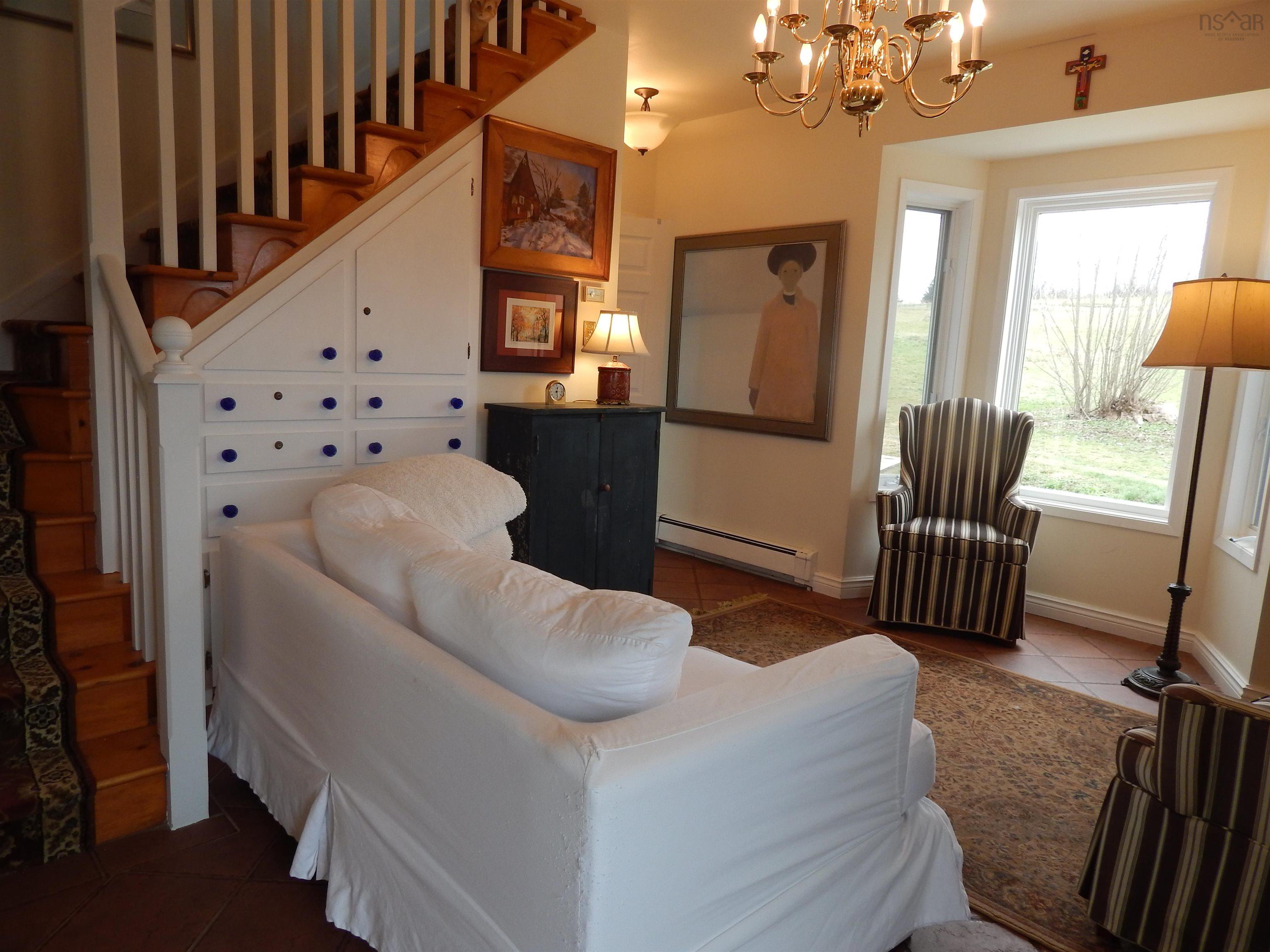 $719,900.00: 5888 331 Highway, Petite Rivière